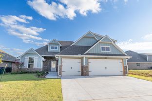 Hummingbird Bonus Room 1 - Twin Silos: Edmond, Oklahoma - Homes By Taber