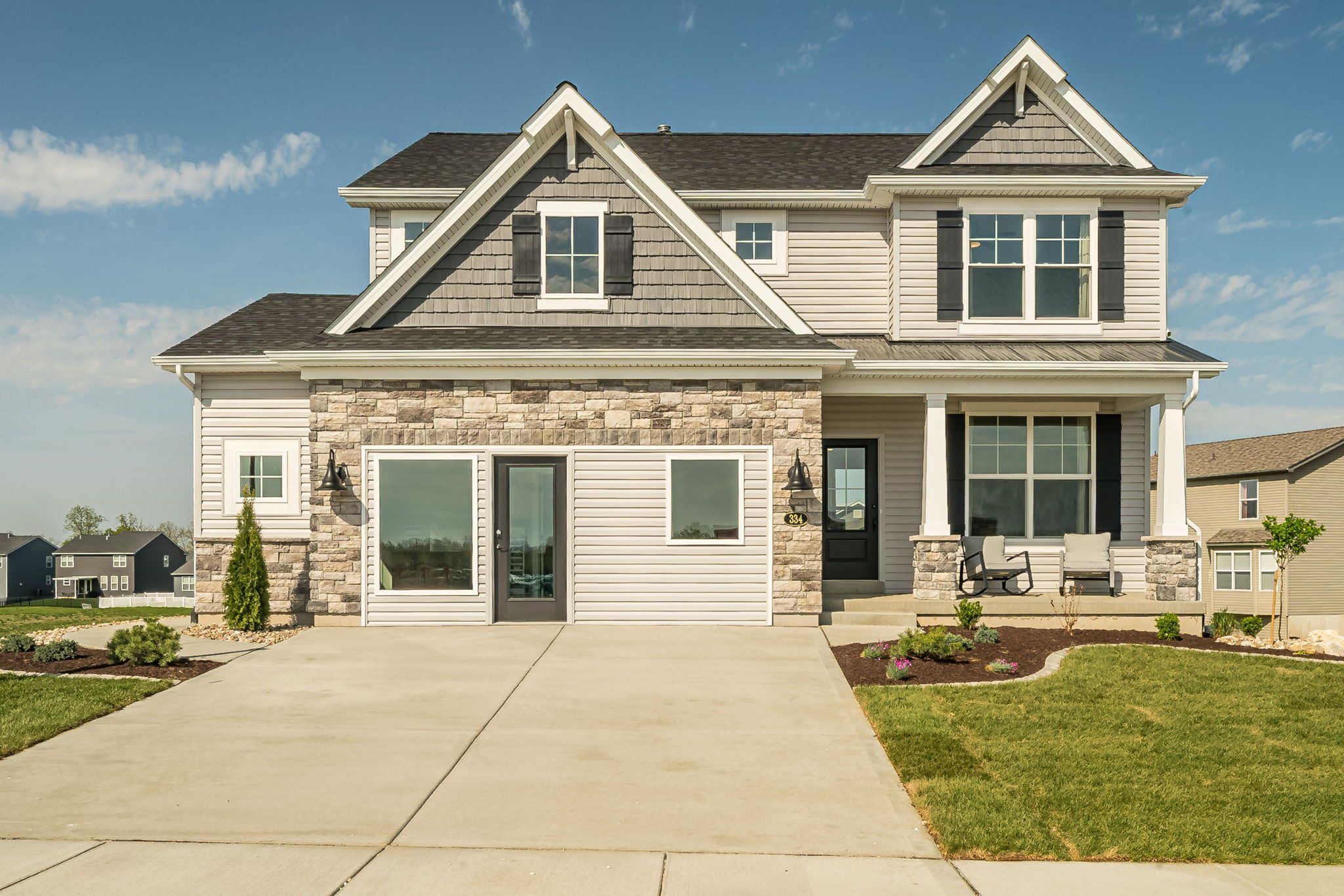 Blossom on Display at The Estates at Huntleigh Ridge in Wentzville