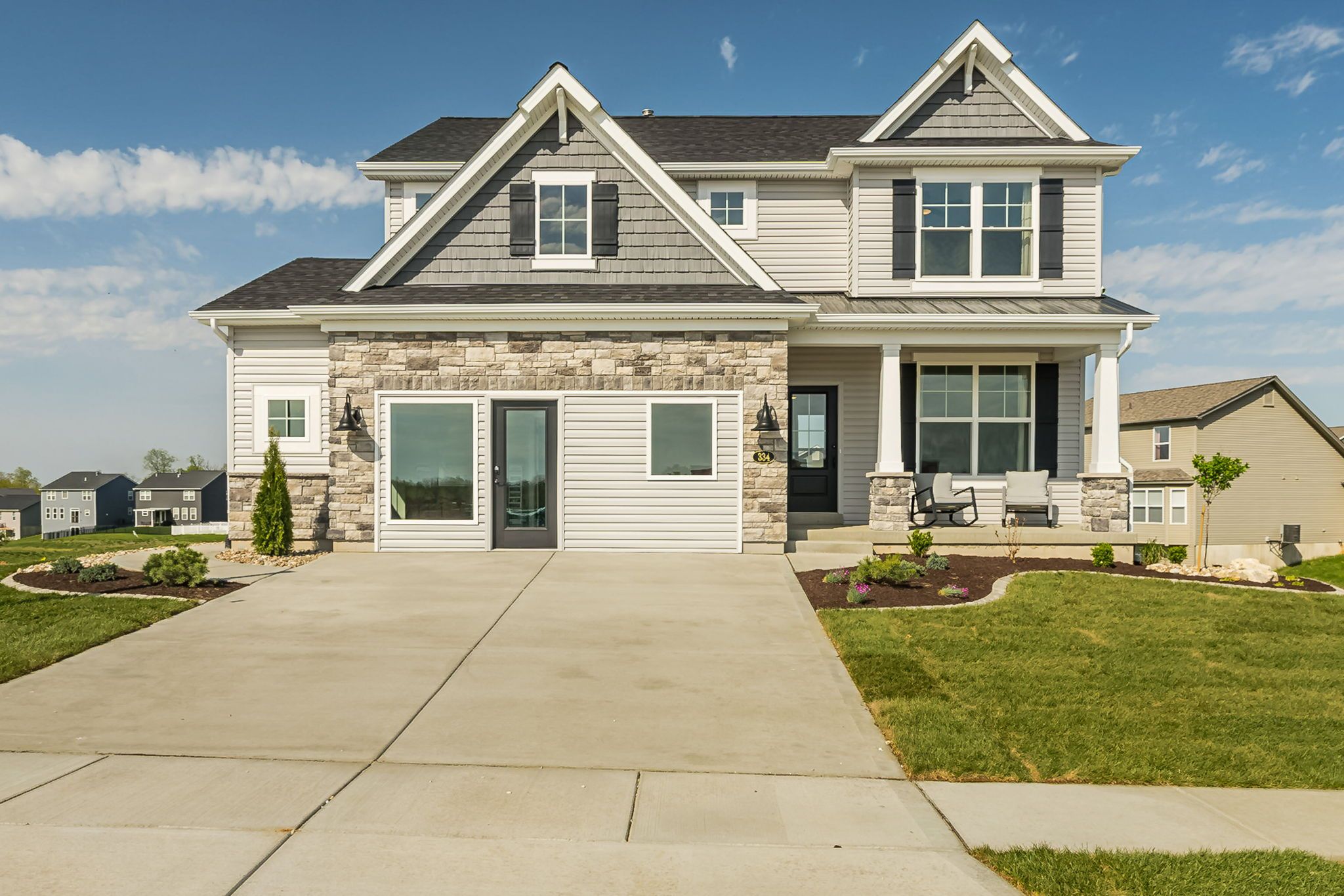 Tour at the Estates at Huntleigh Ridge (Options Shown)