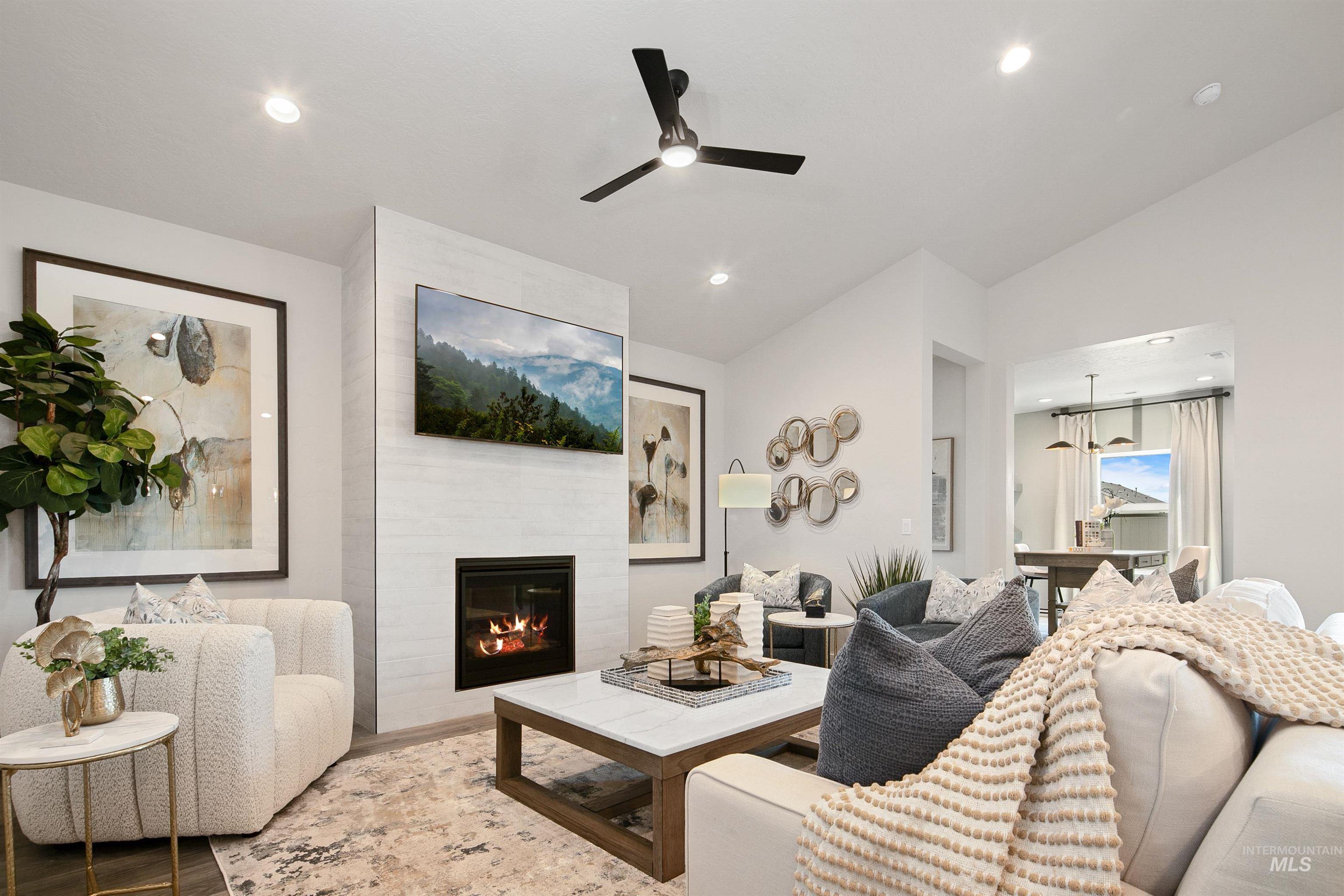 1584 SW Silverstone (Crestwood)