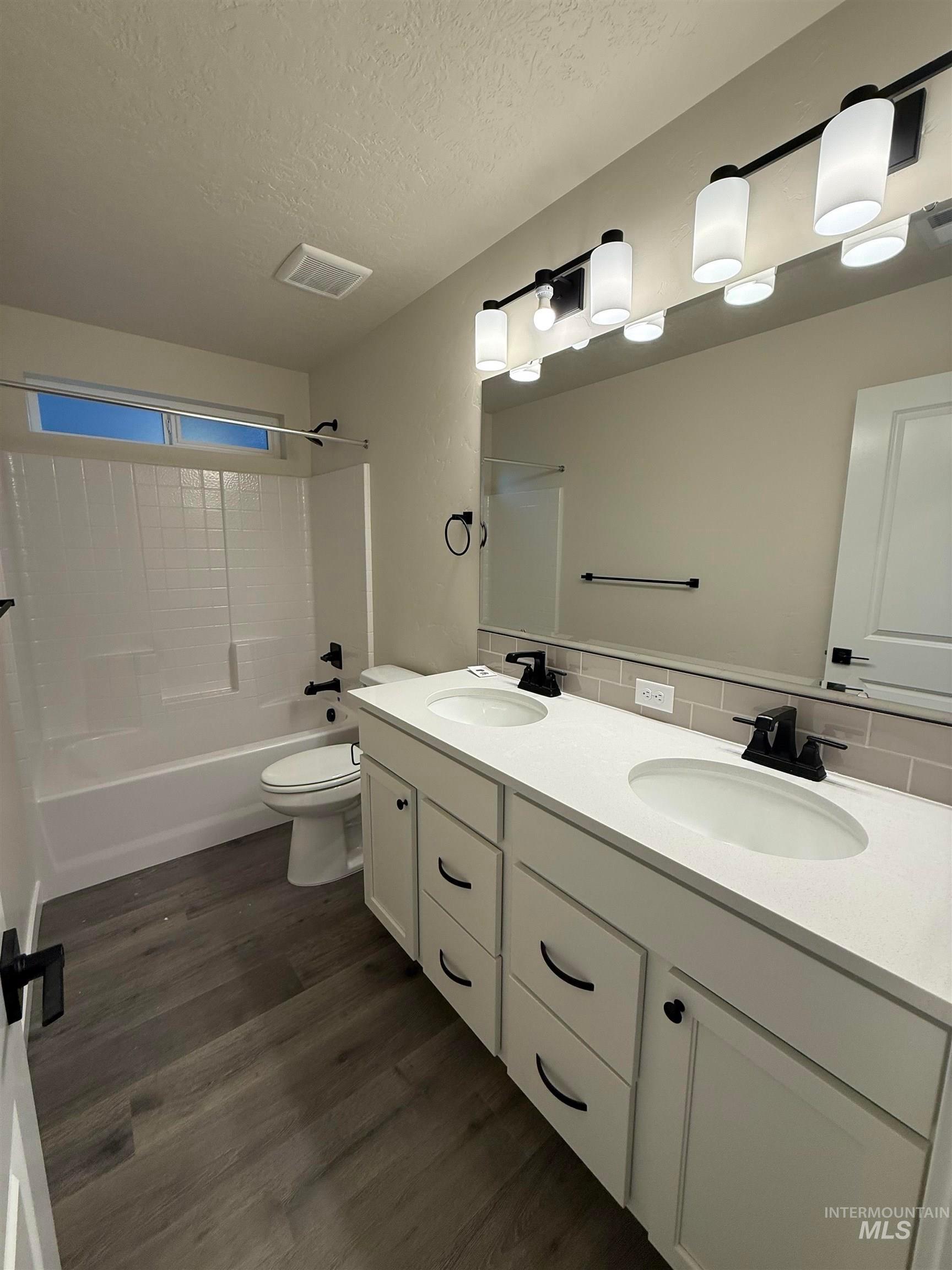 7819 E Meriwether (Crestwood)