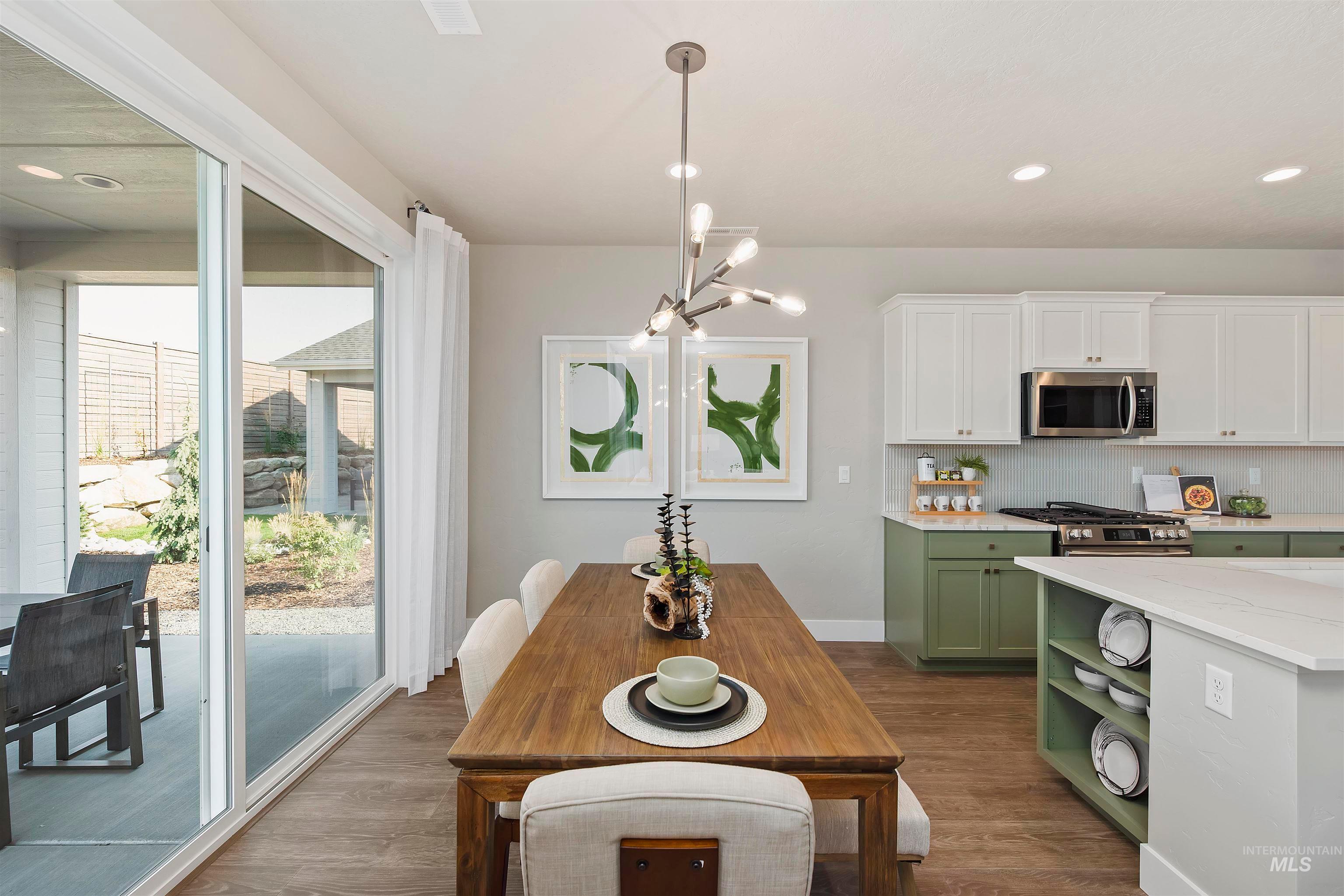 5886 W Parachute Dr