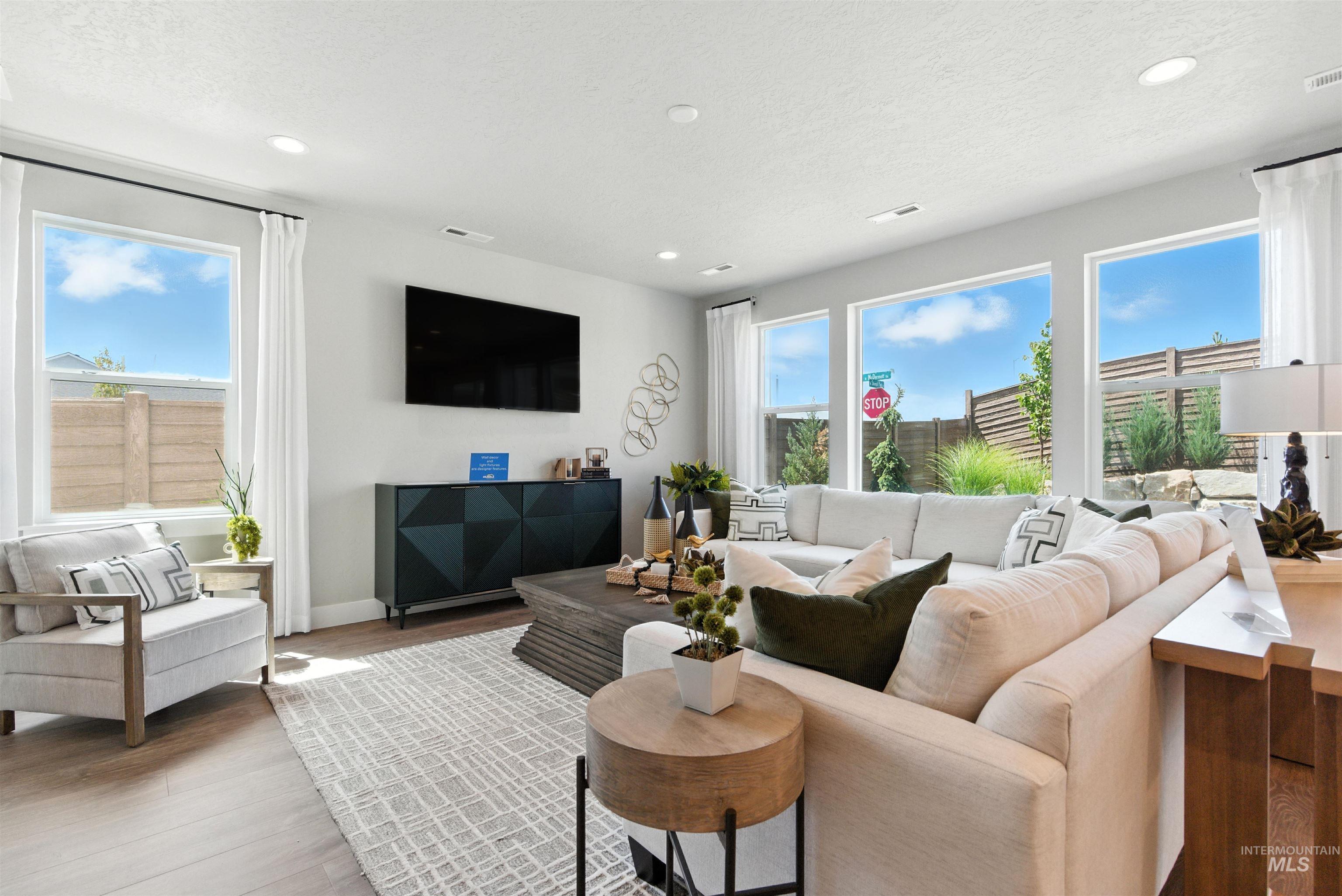 5934 W Parachute Dr.