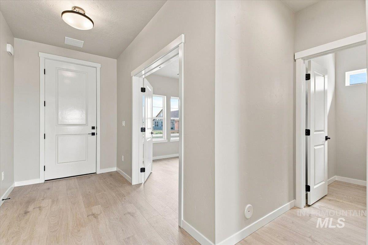 1920 Windhelm St