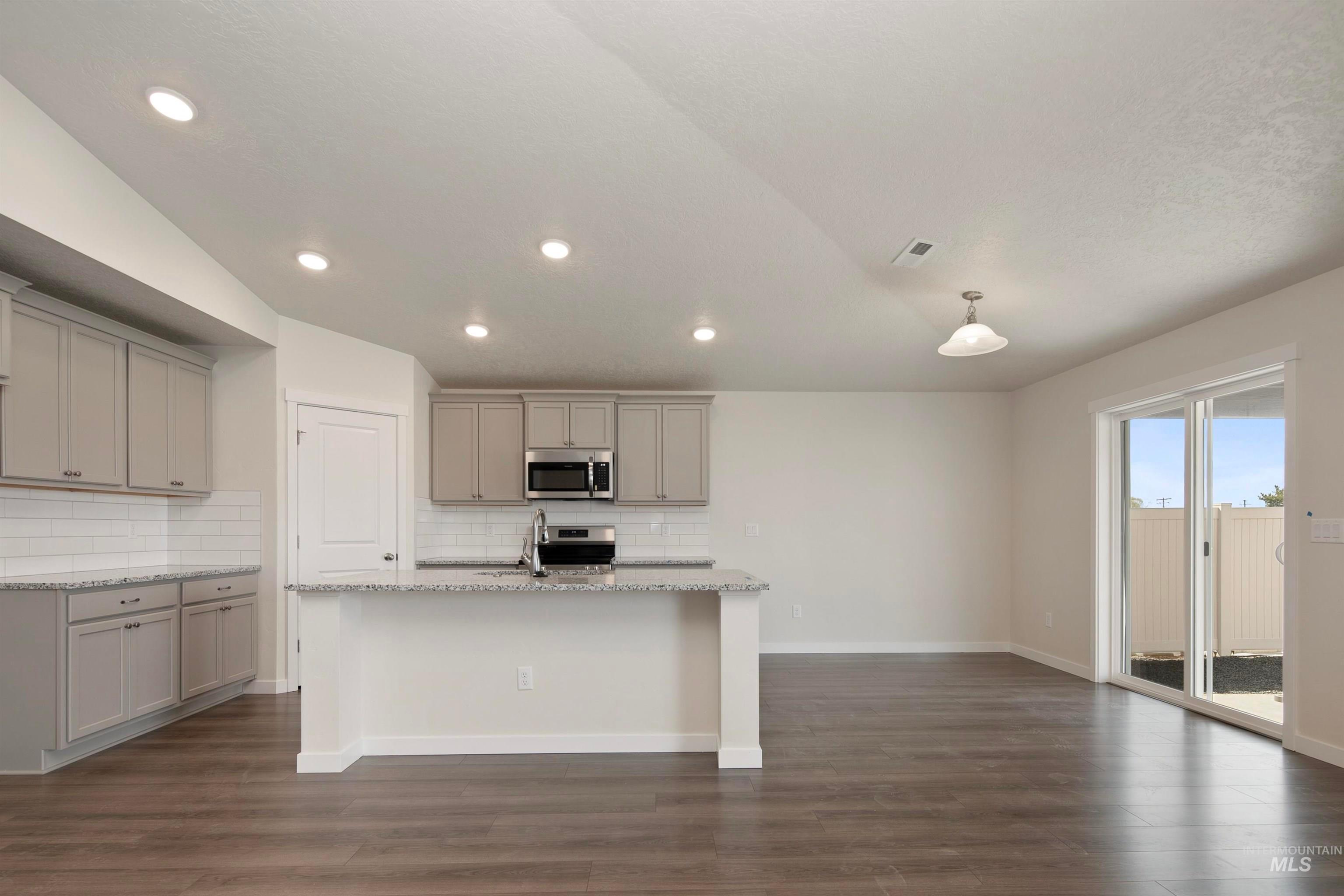 7687 E Meriwether Dr