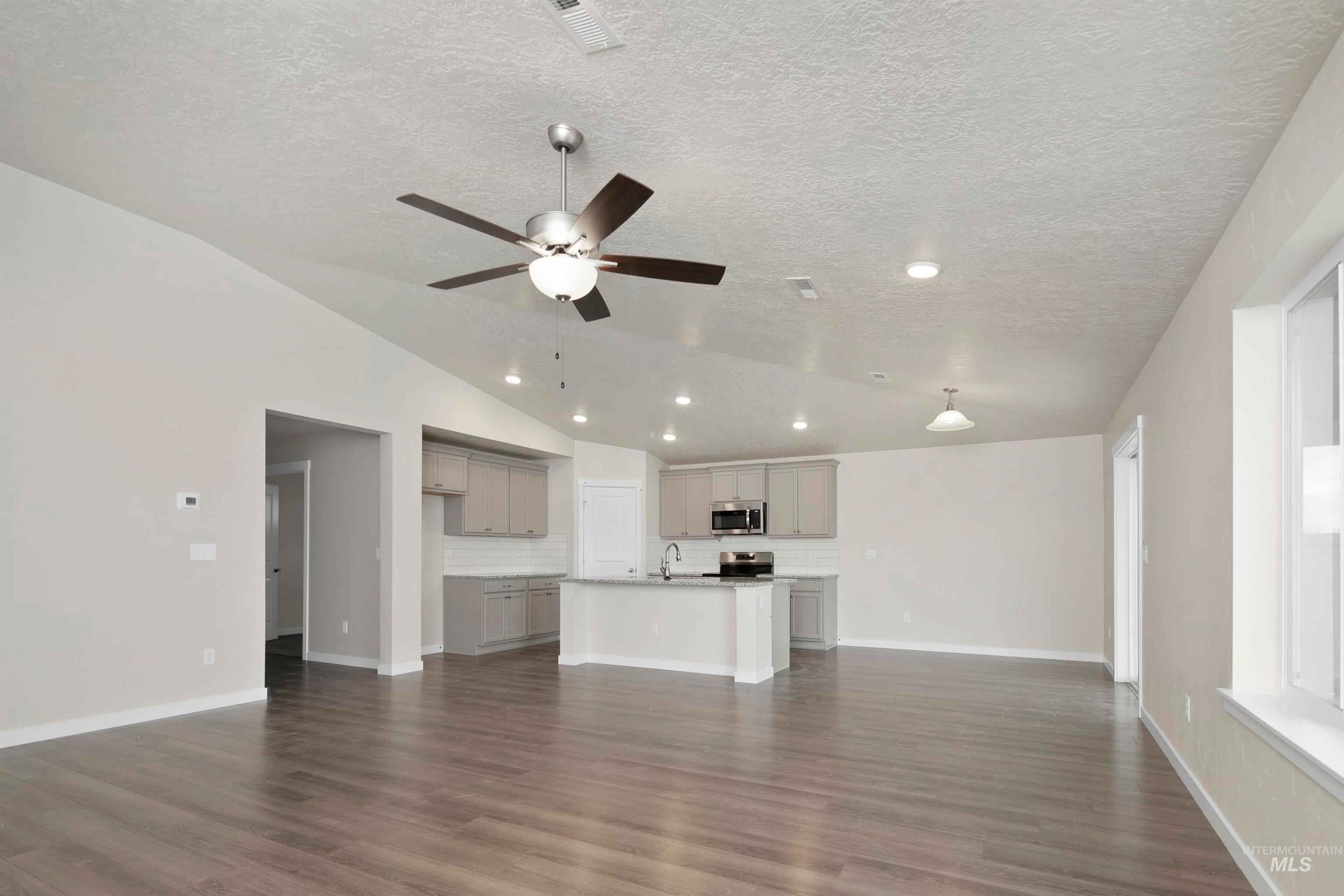 7687 E Meriwether Dr
