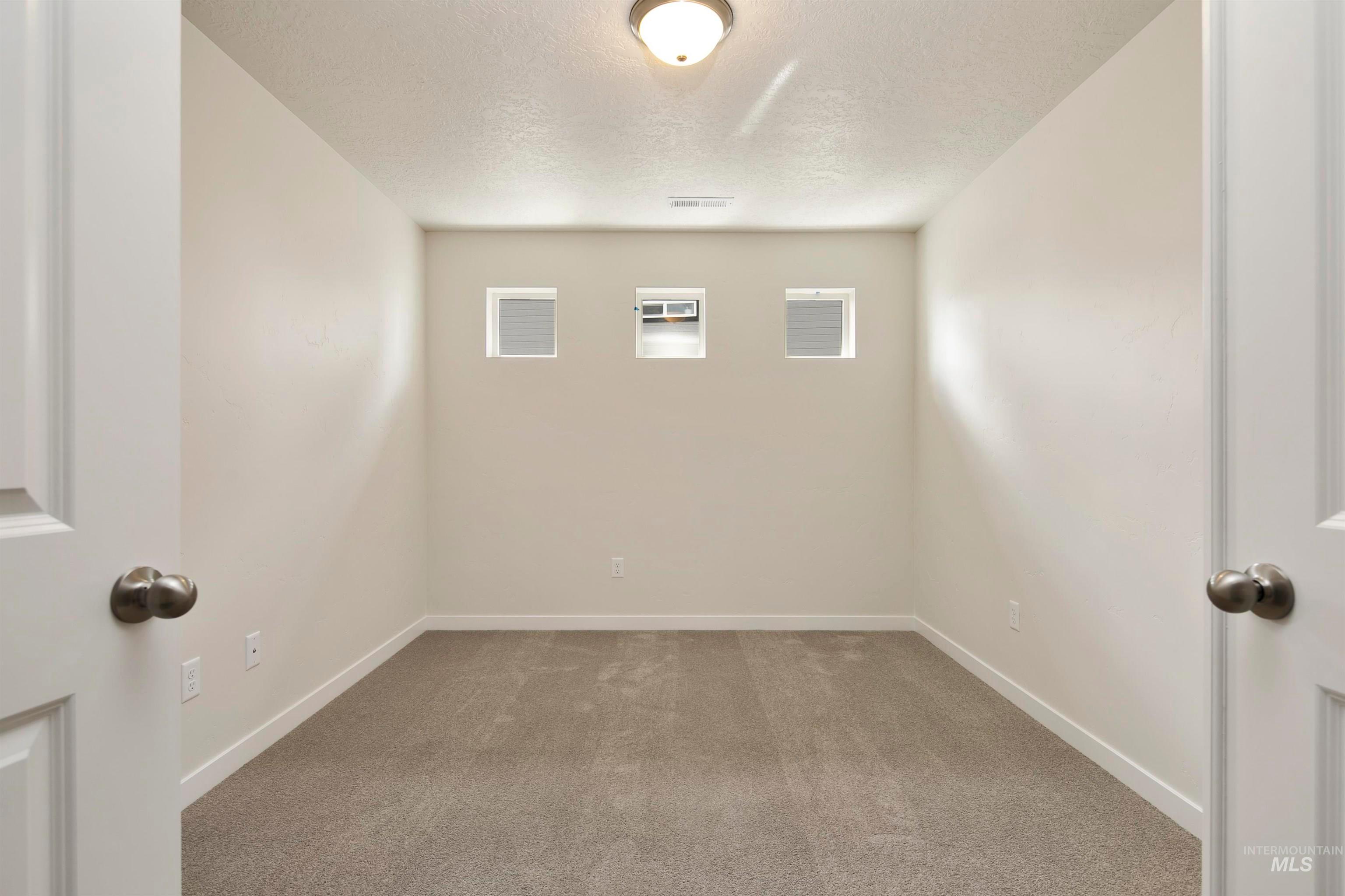 7687 E Meriwether Dr