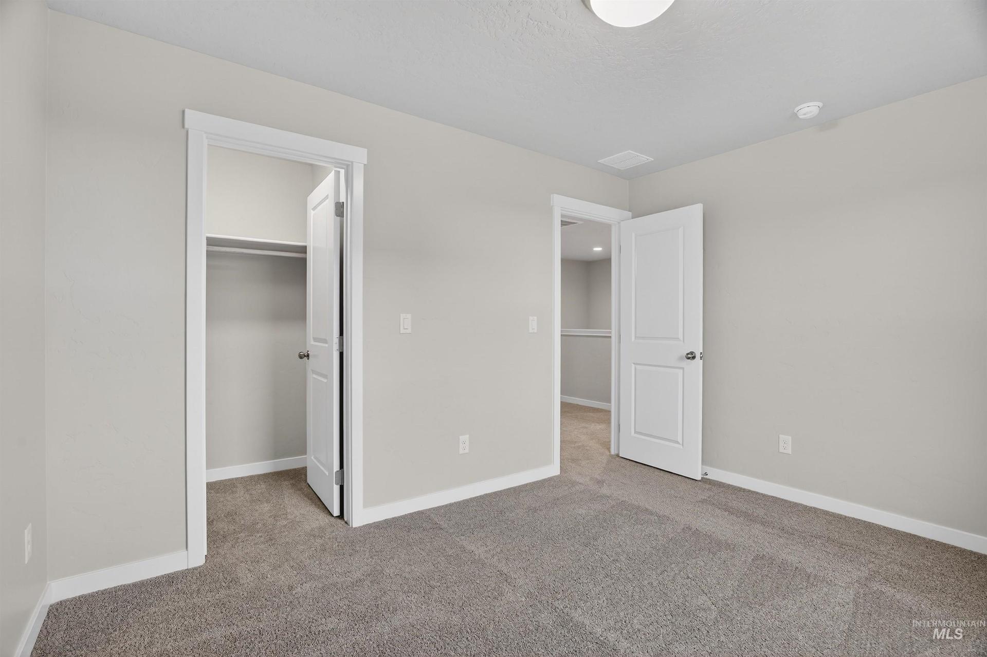 7663 E Meriwether Dr