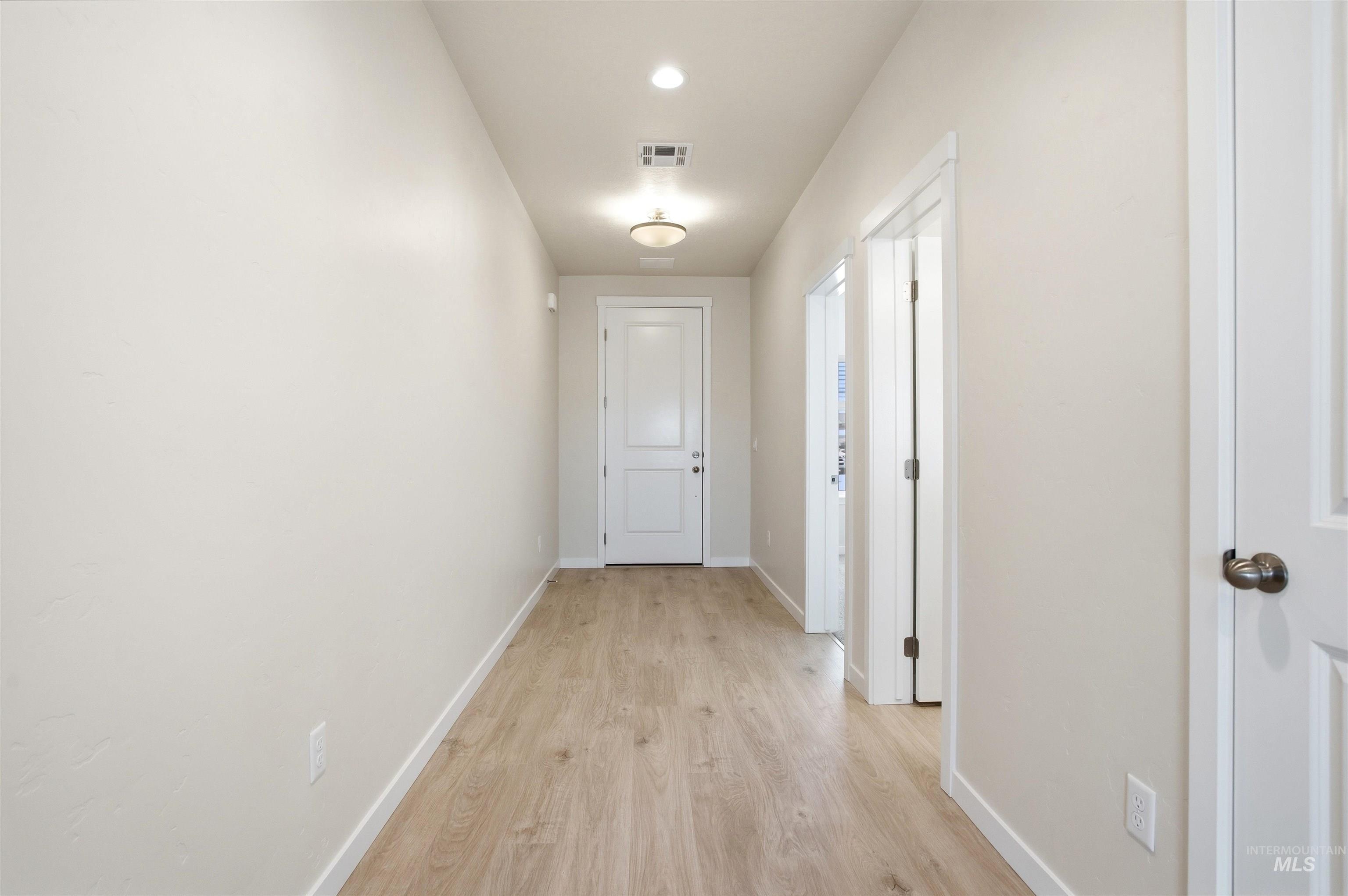 338 W Omphale St.