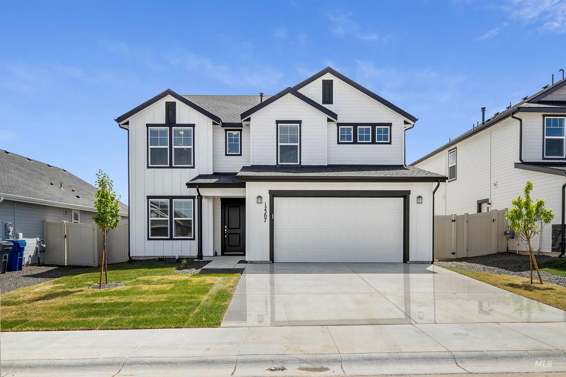 1579 SW Silverstone Ave