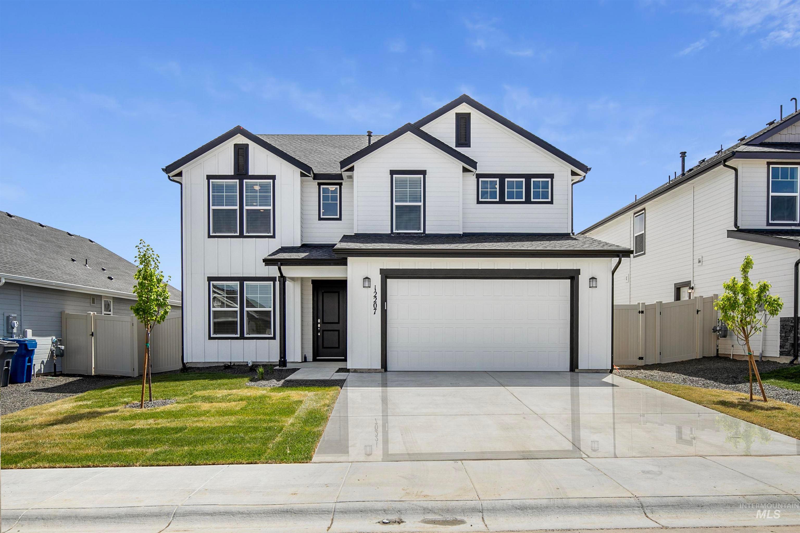 1579 SW Silverstone Ave