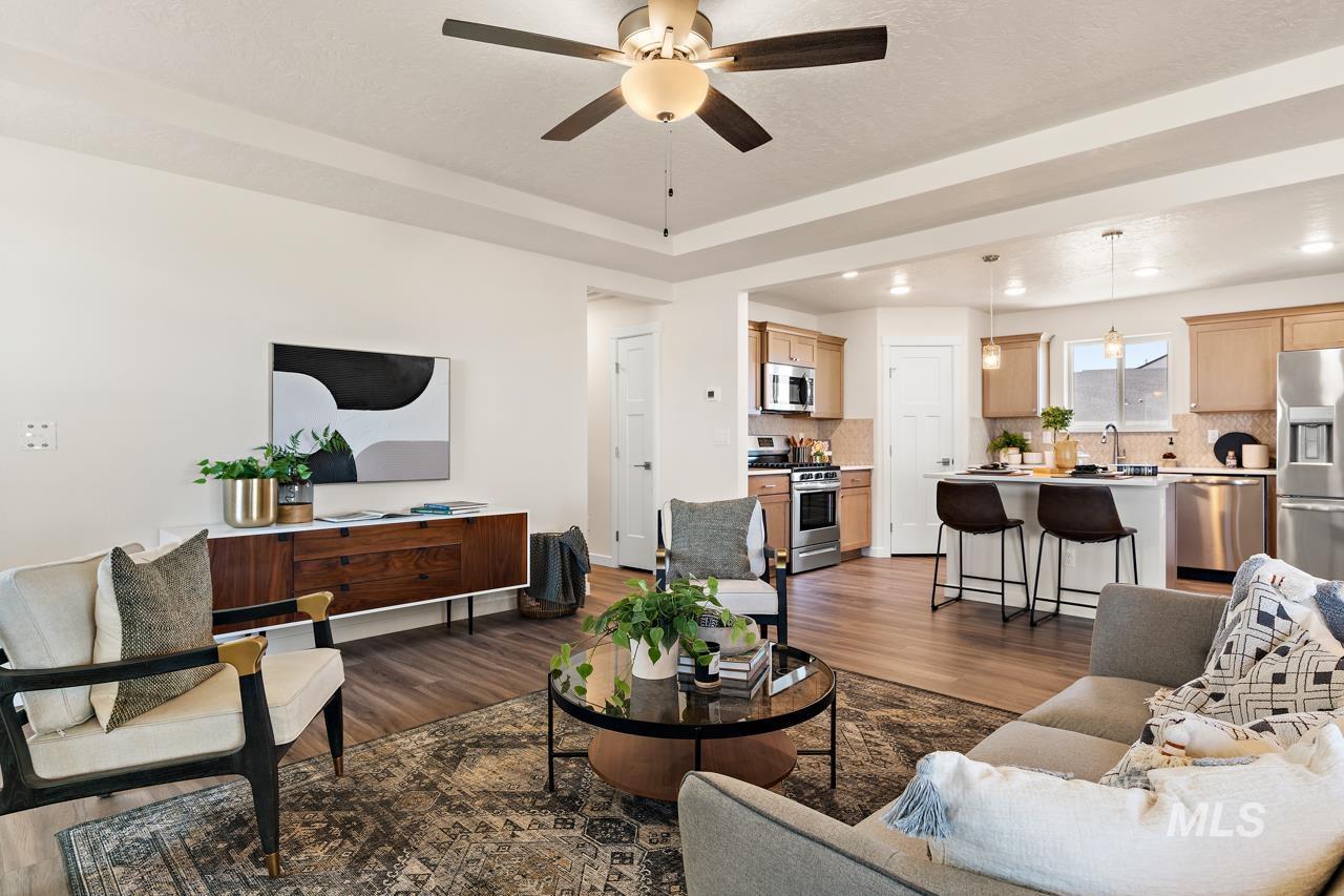 17580 Moon Ridge Pl