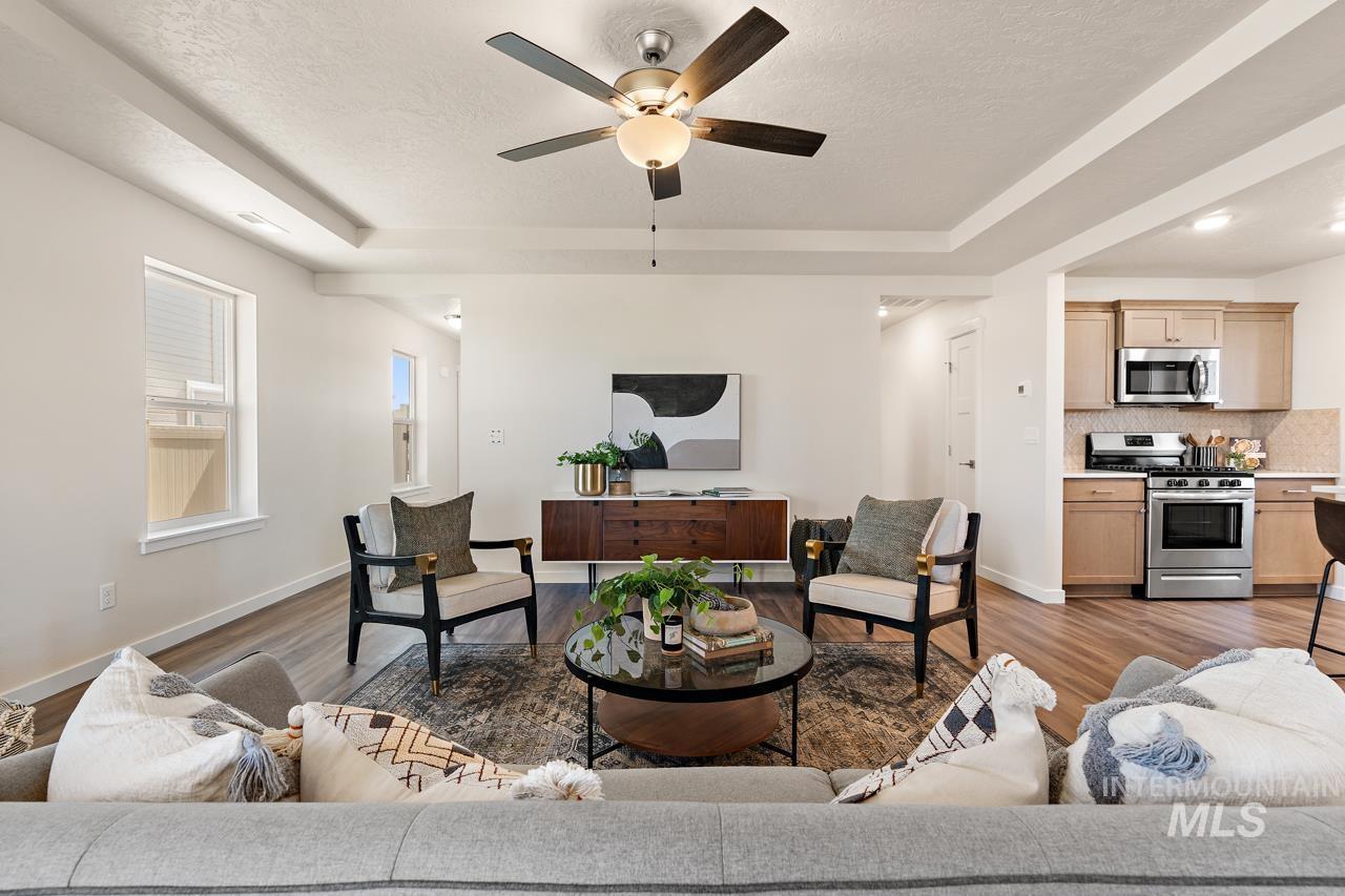 17580 Moon Ridge Pl