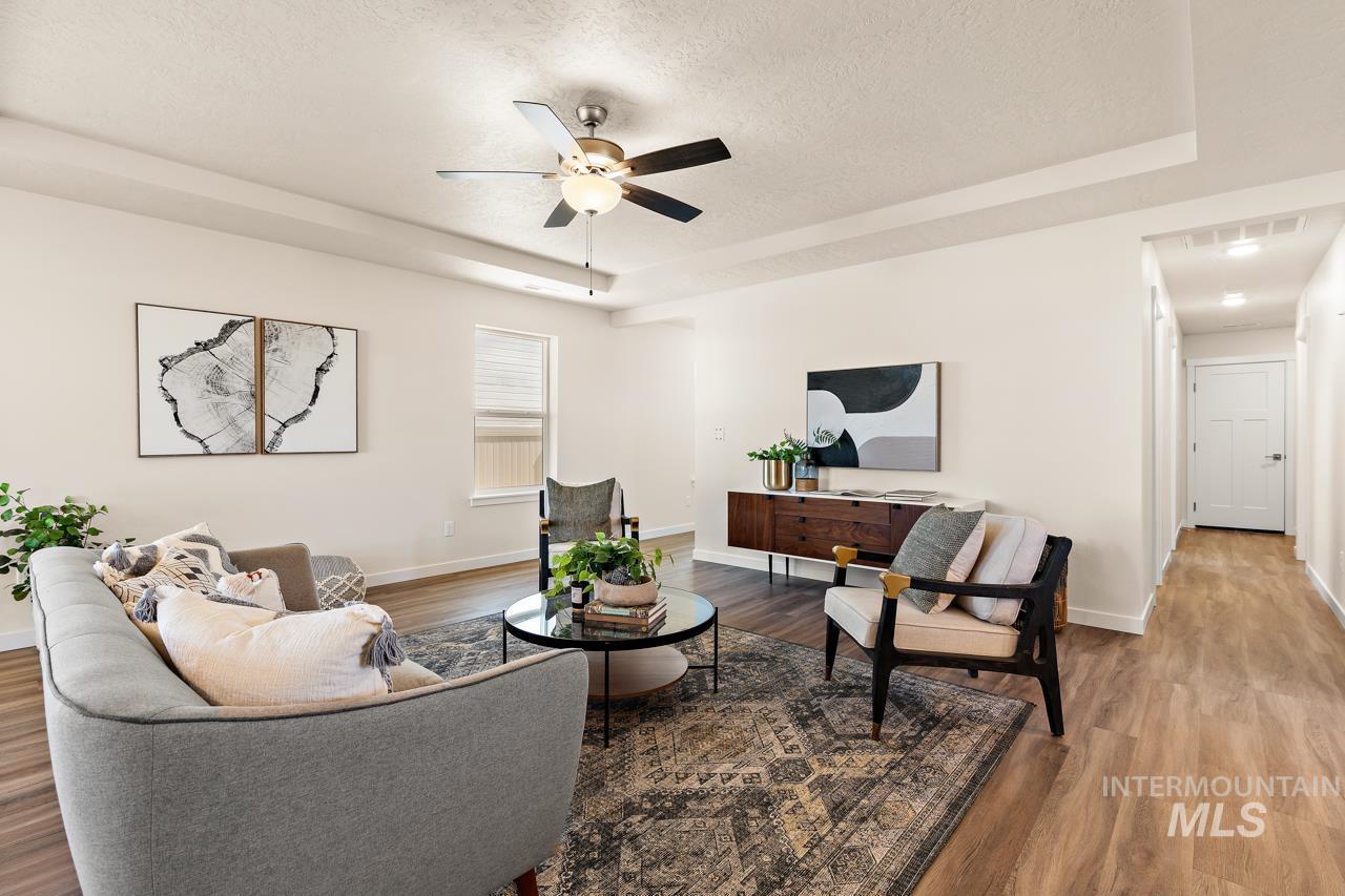 17580 Moon Ridge Pl