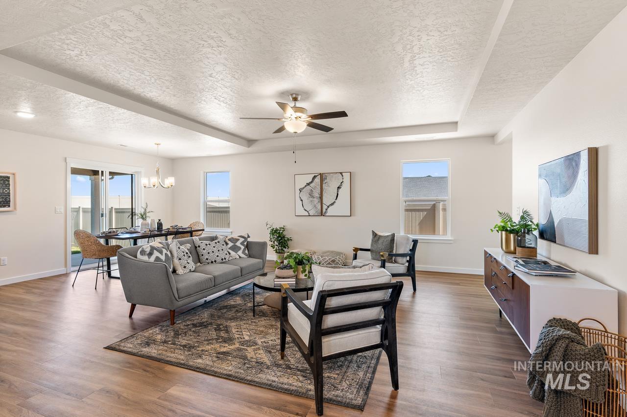 17580 Moon Ridge Pl