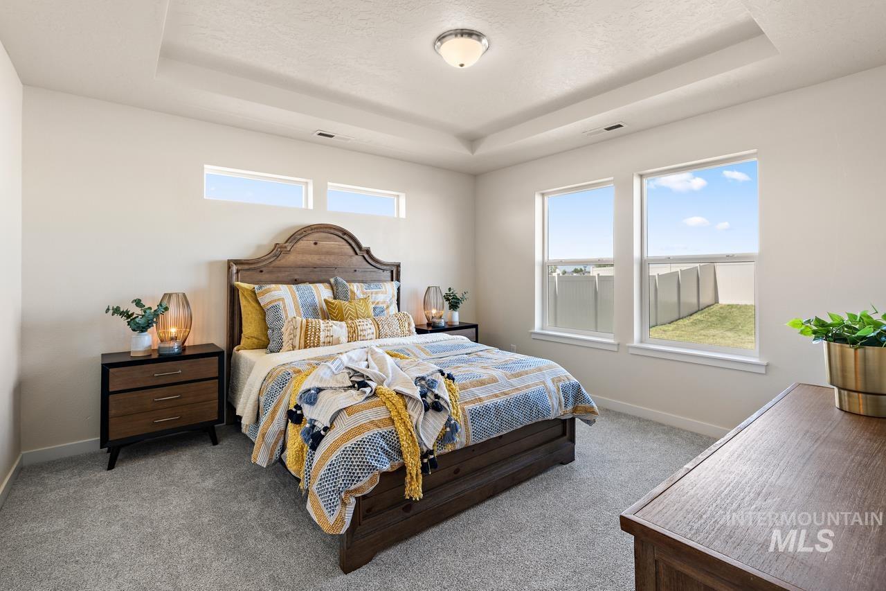 17580 Moon Ridge Pl