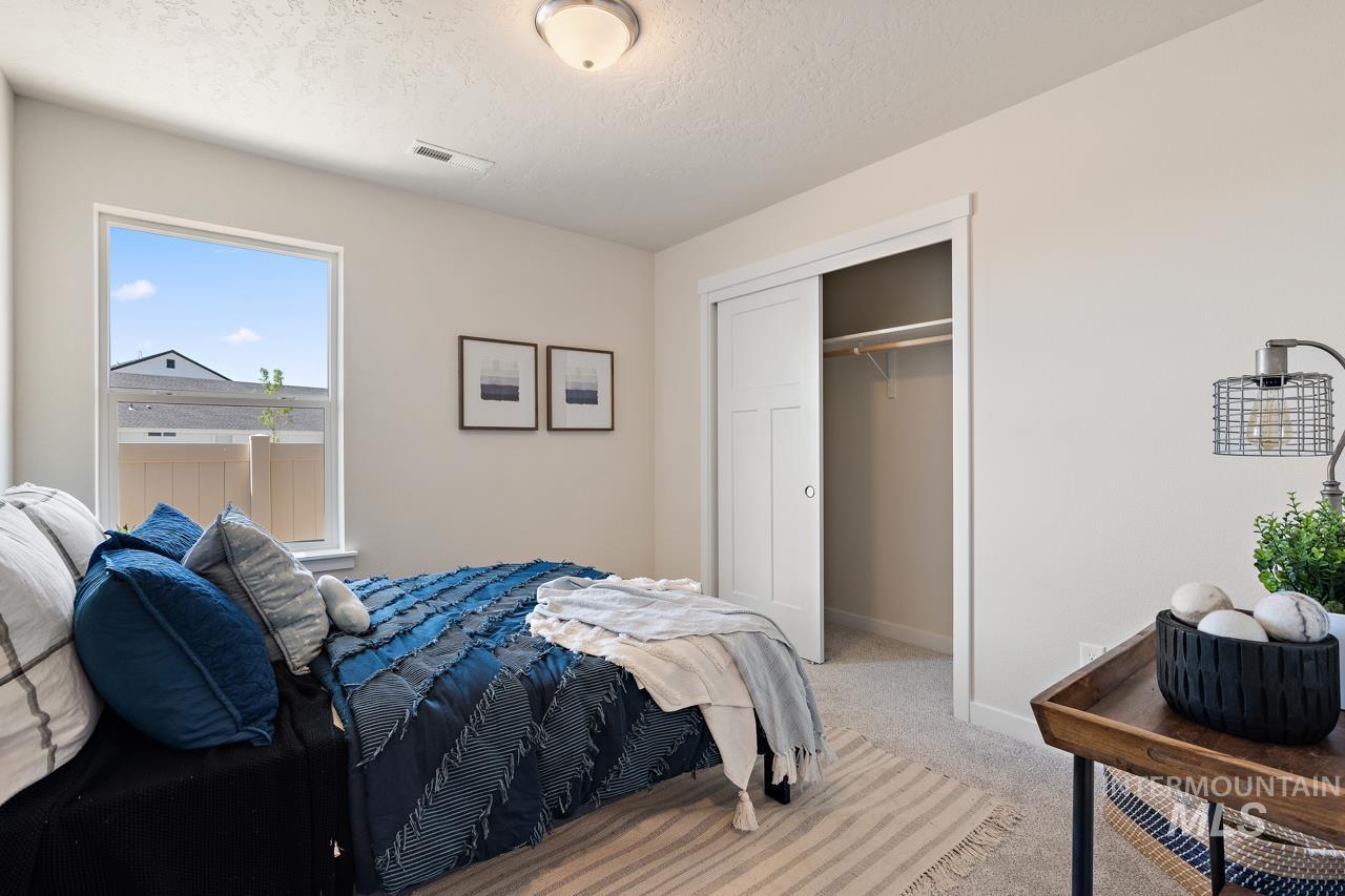 17580 Moon Ridge Pl