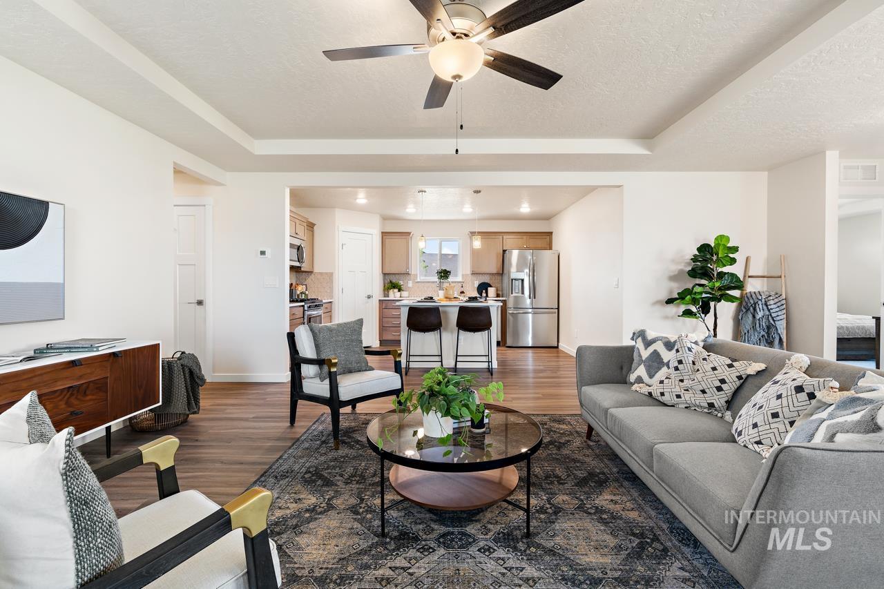 17581 Moon Ridge Pl