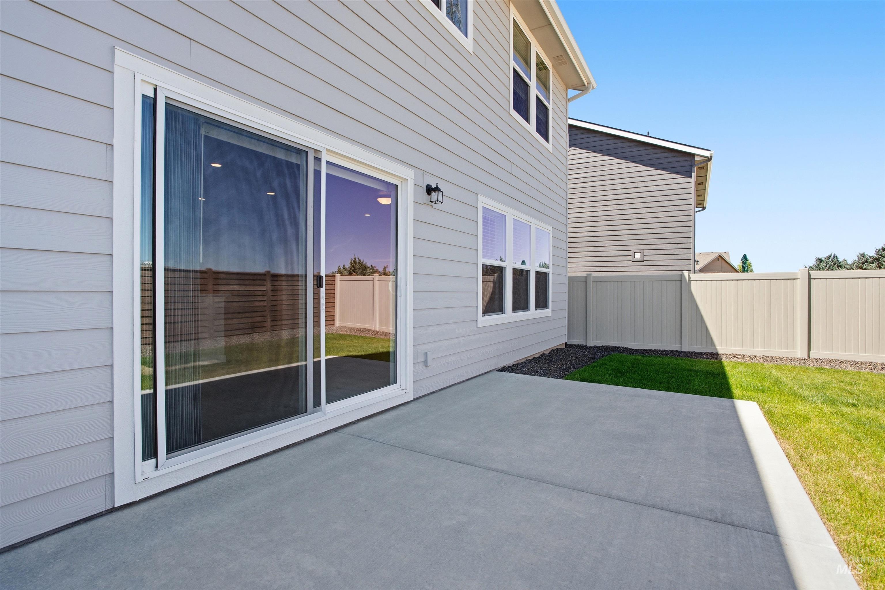 338 W Omphale St.