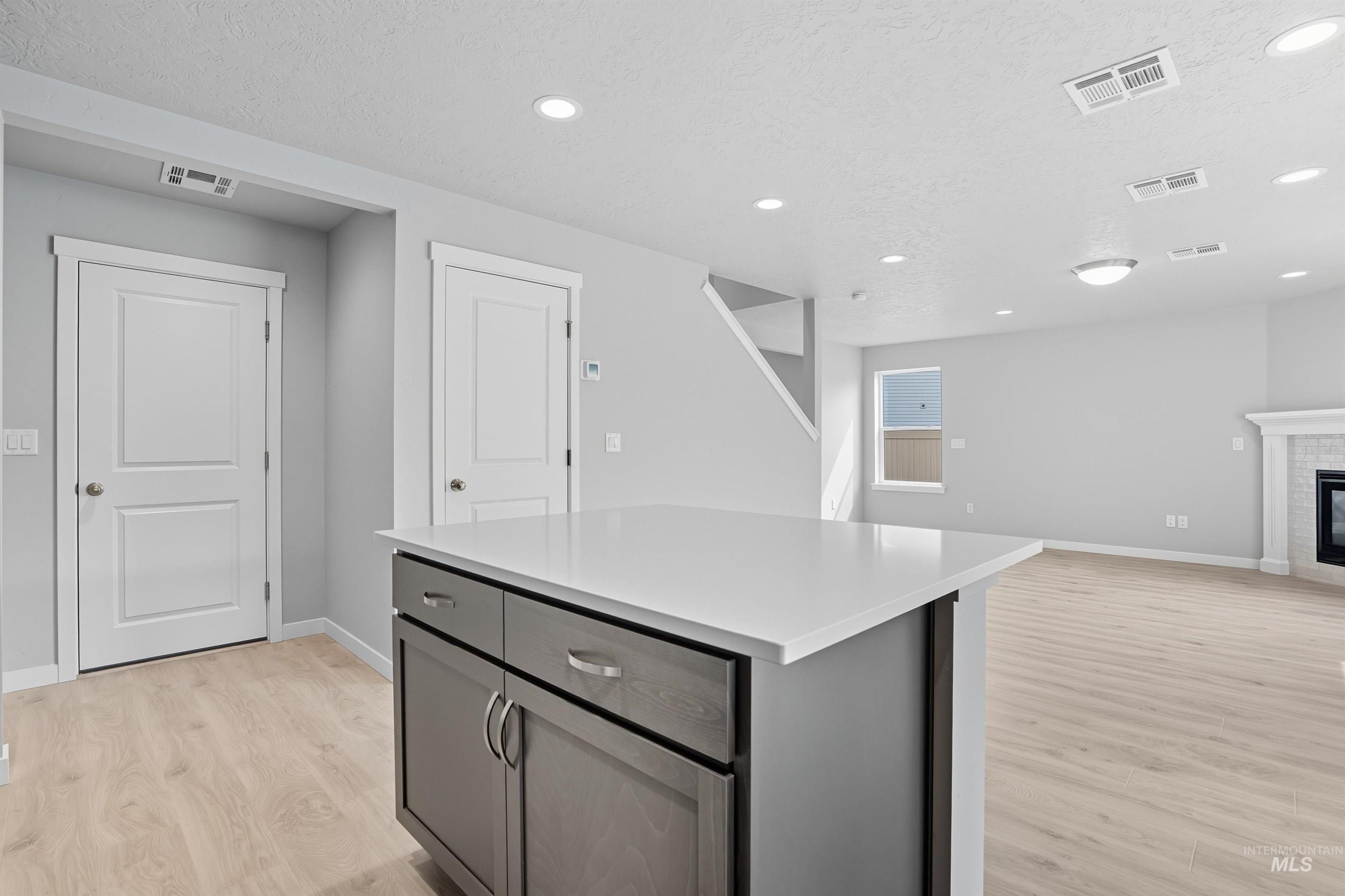 150 W Omphale St.