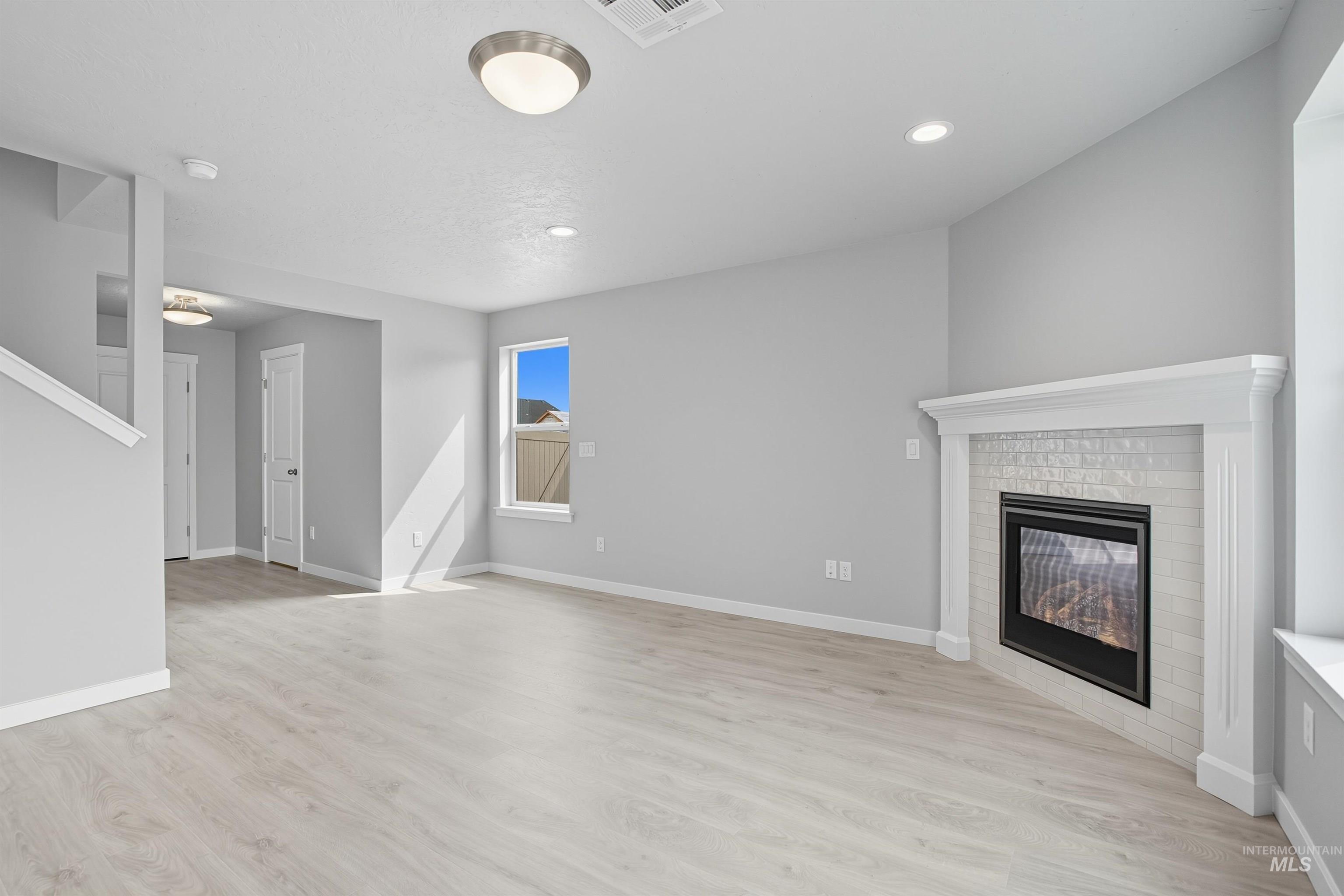 150 W Omphale St.