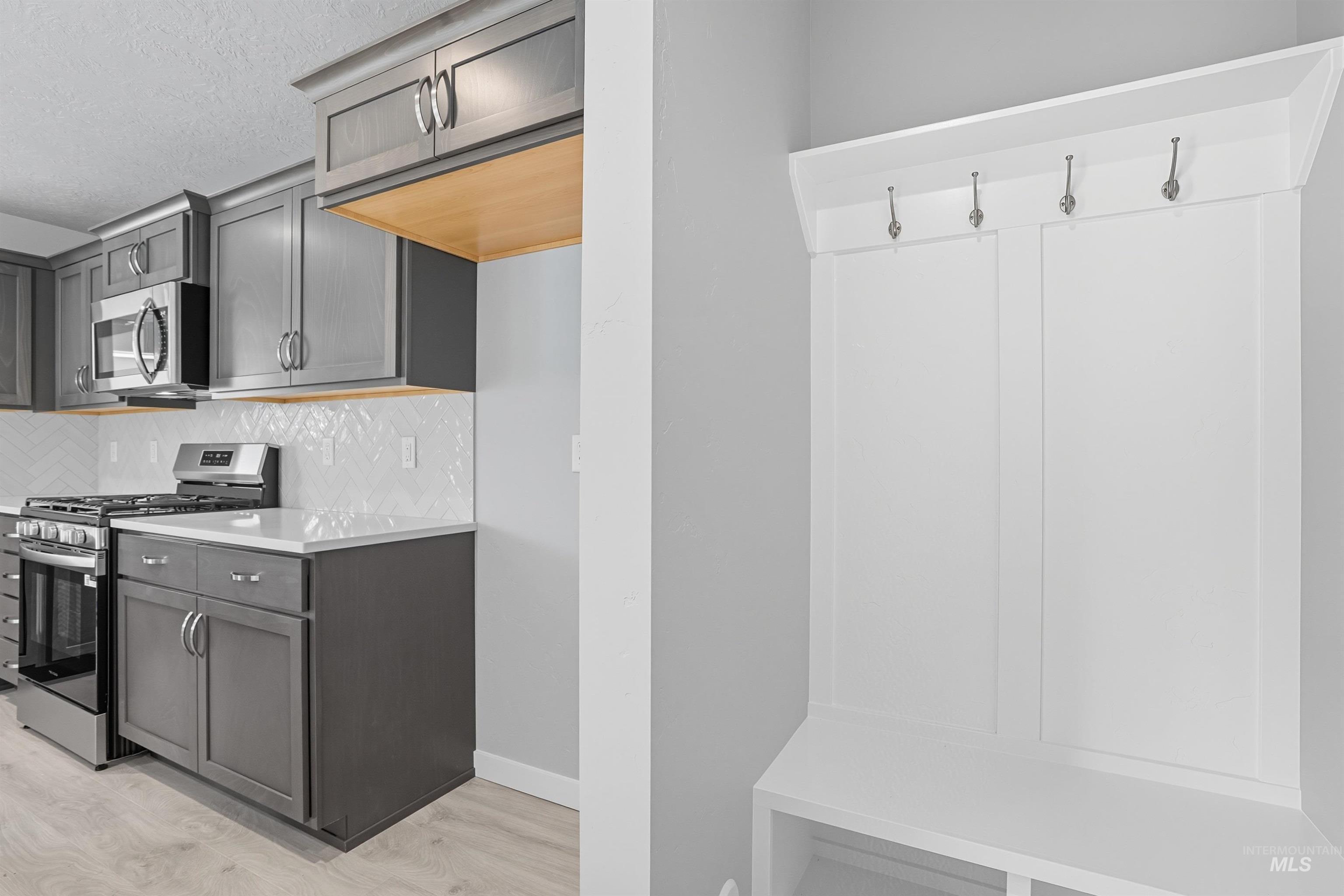 150 W Omphale St.