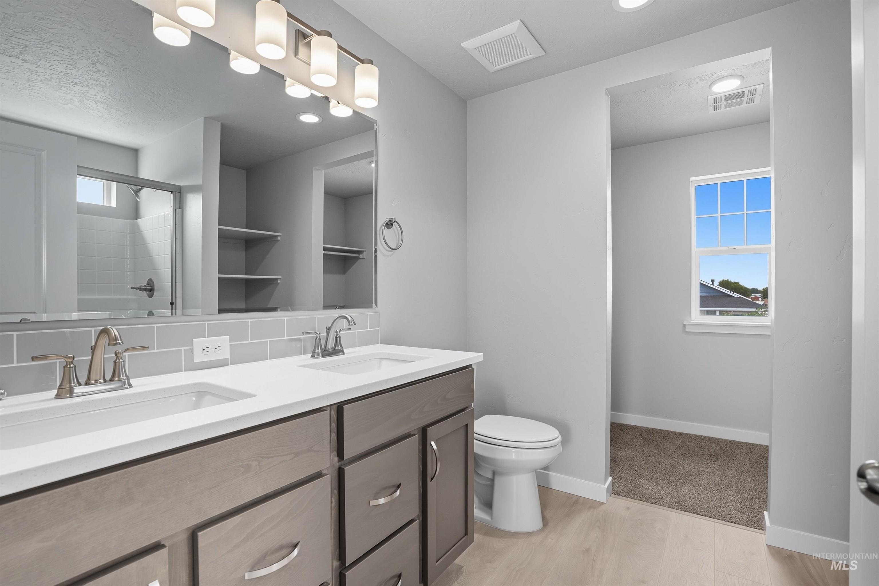 150 W Omphale St.