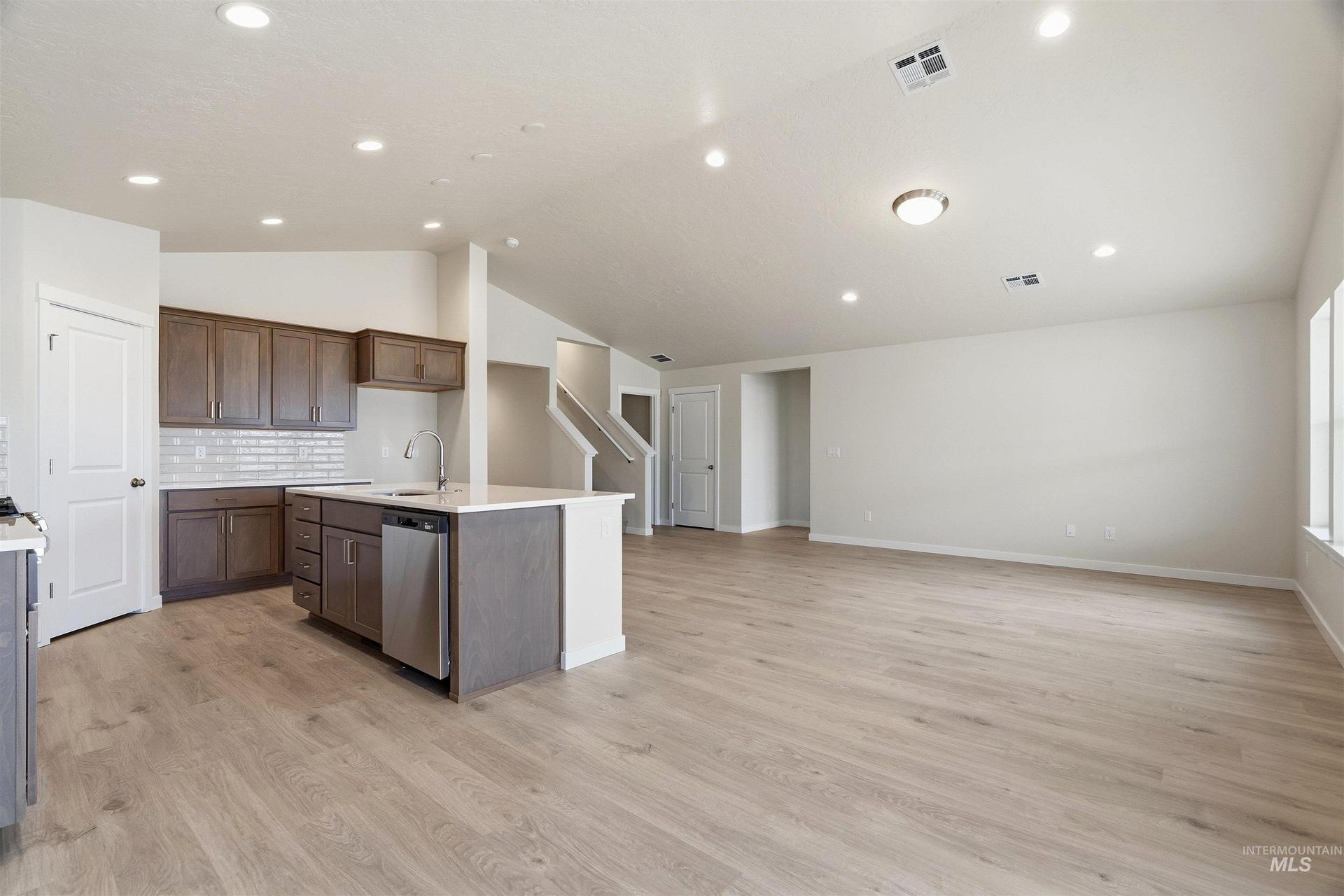 4321 Dawnstar Ave