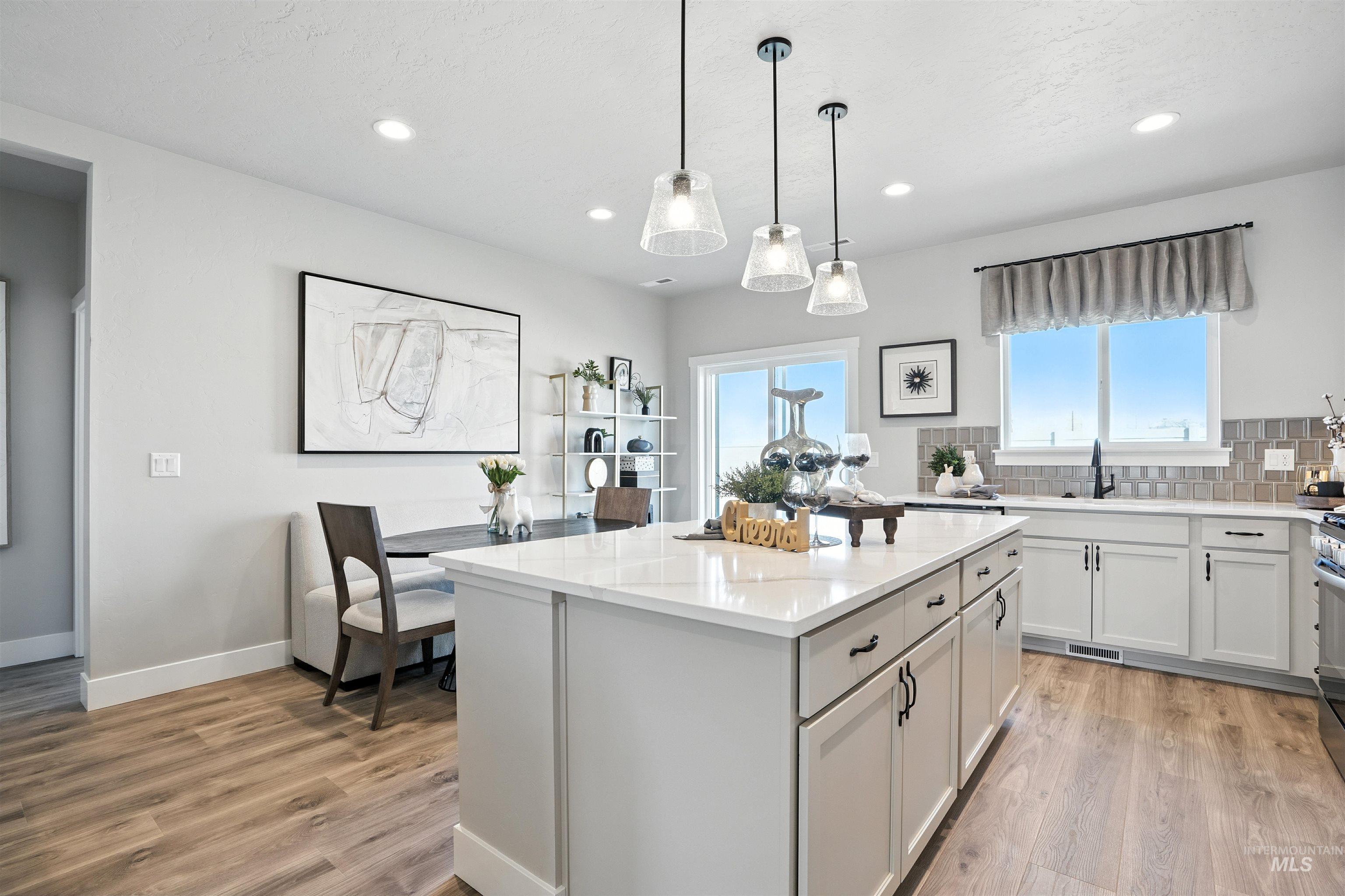7724 E Meriwether Dr.