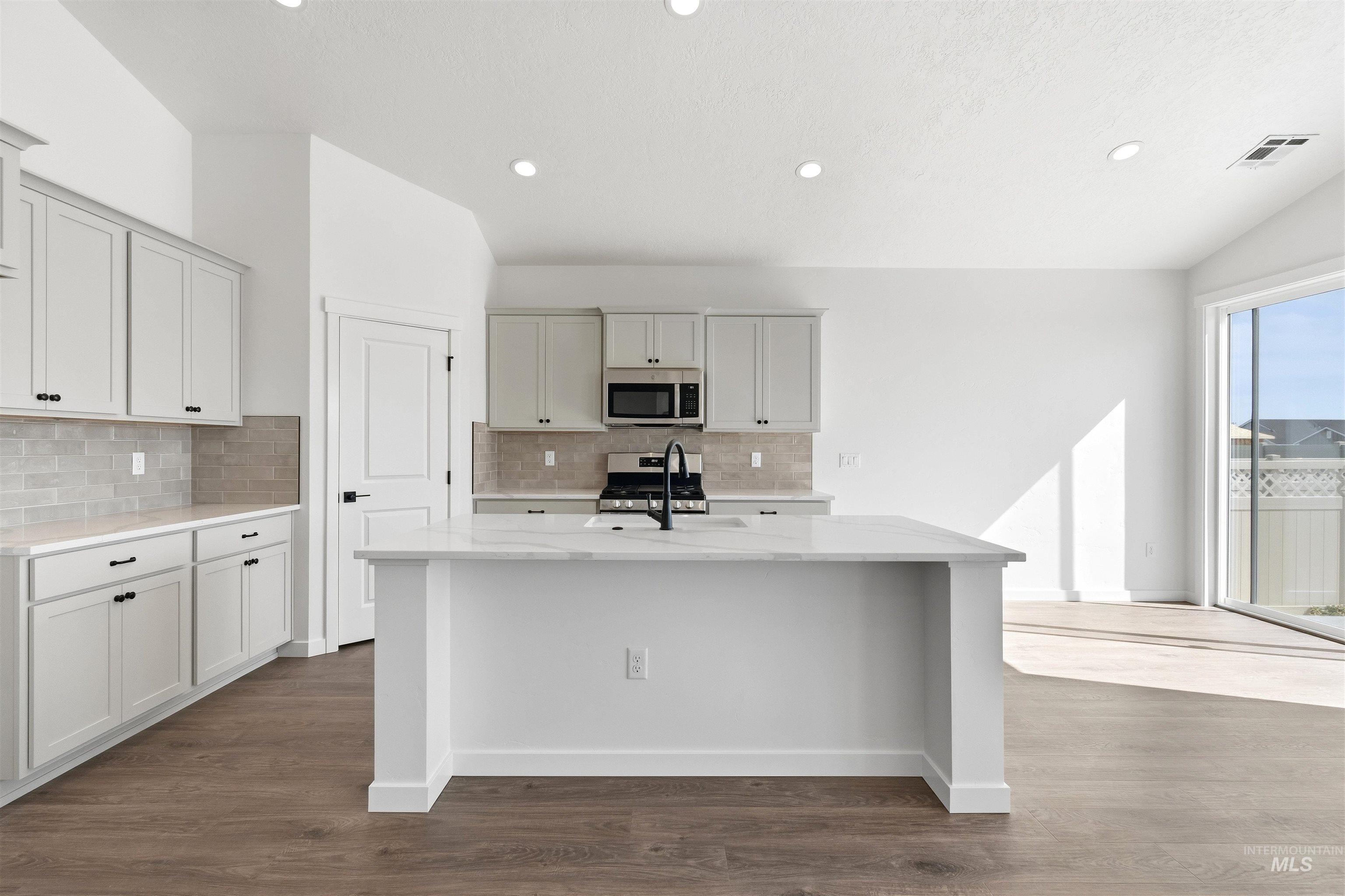 4416 Solitude Way