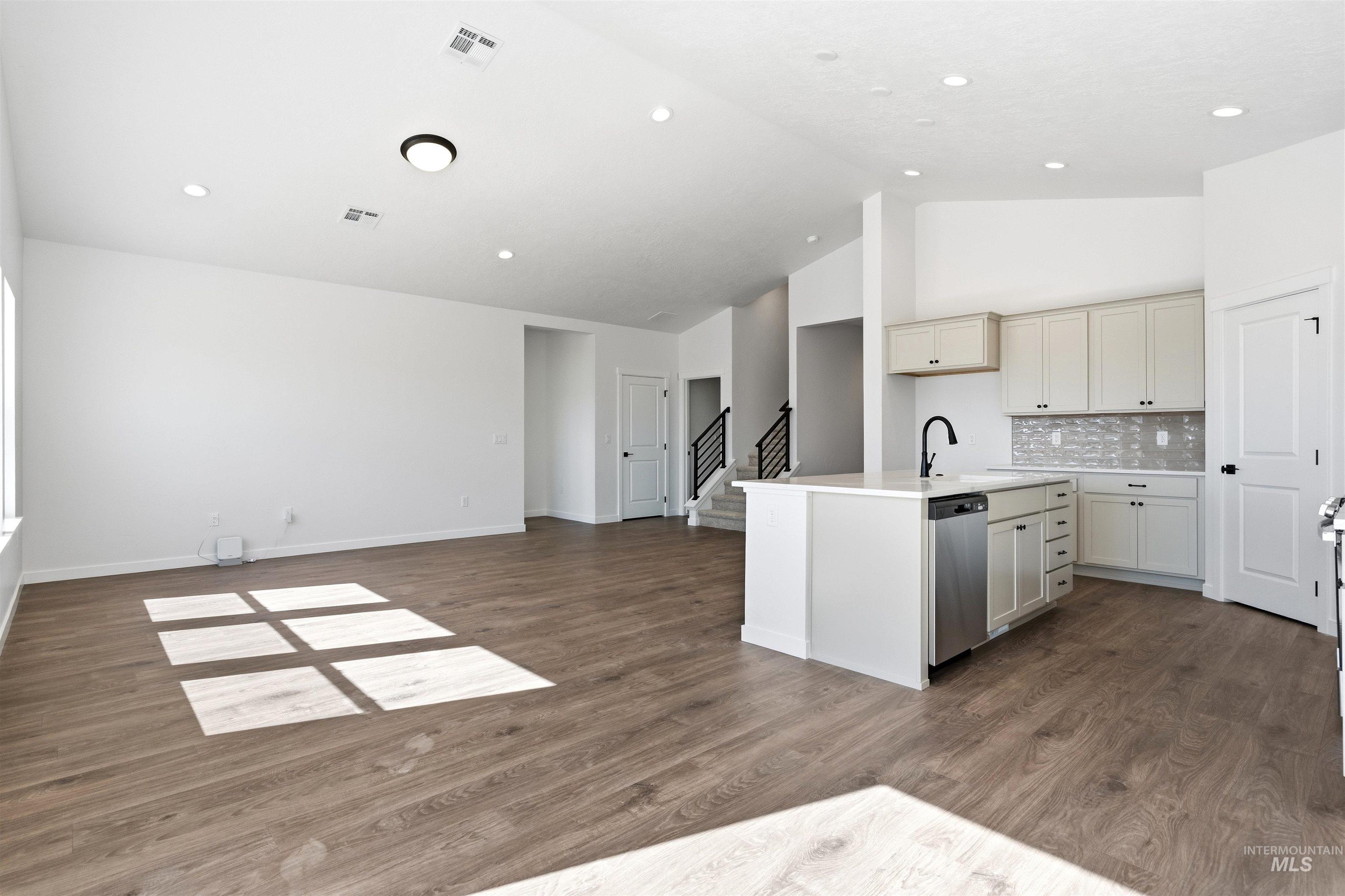 4416 Solitude Way
