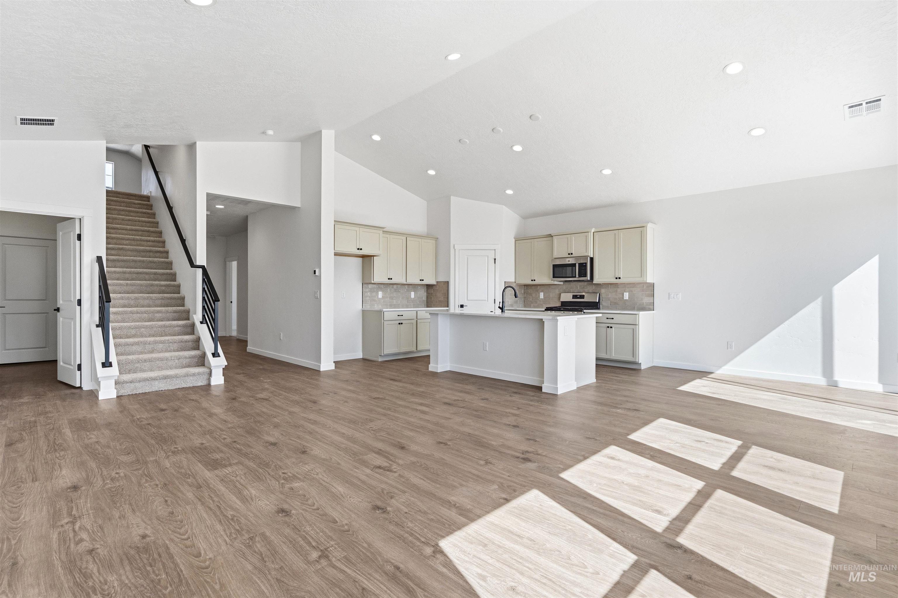4416 Solitude Way