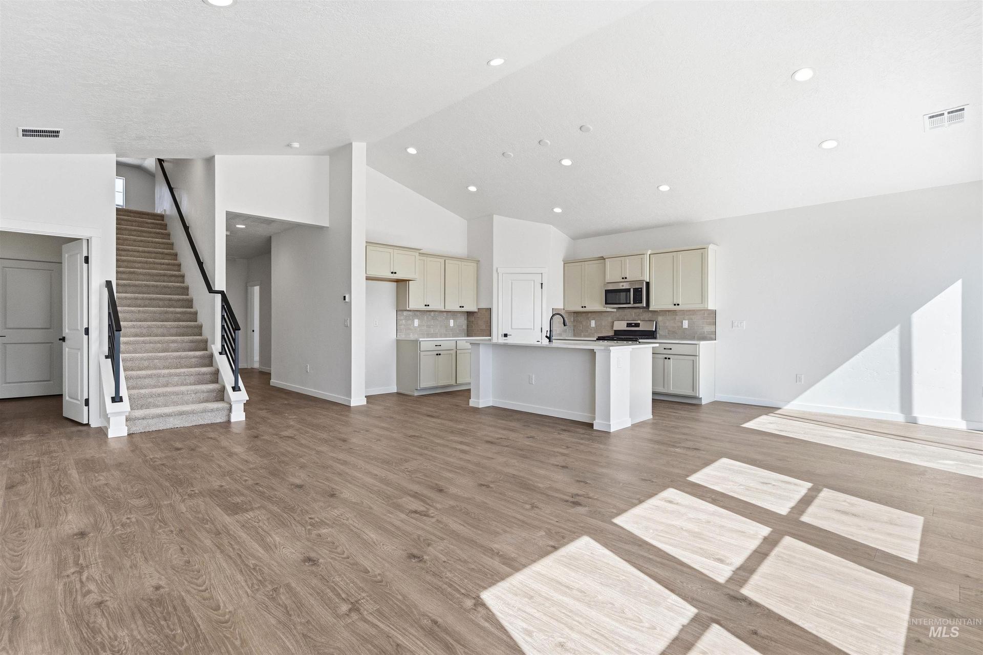 4416 Solitude Way