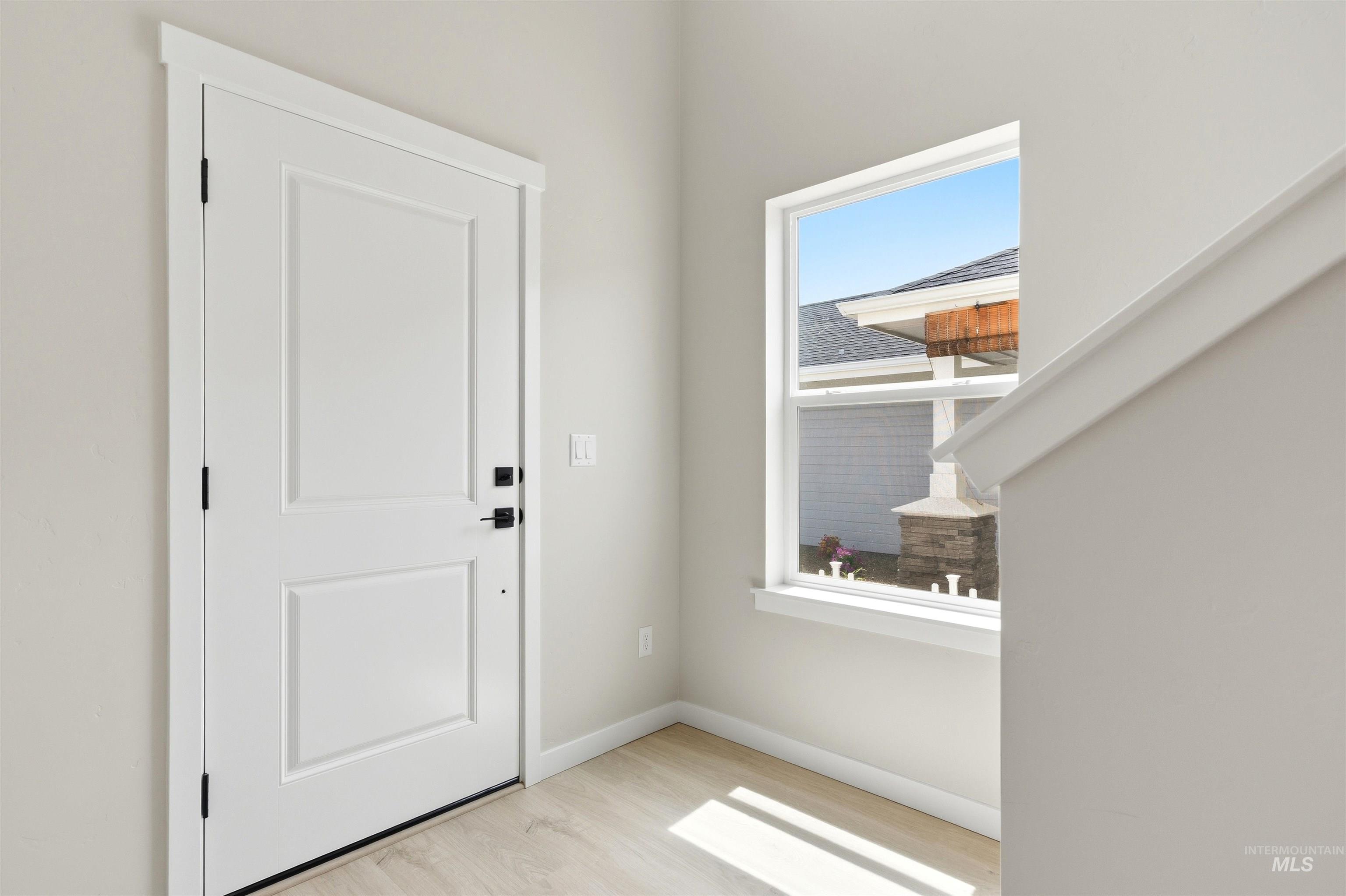 17573 Moon Ridge Pl