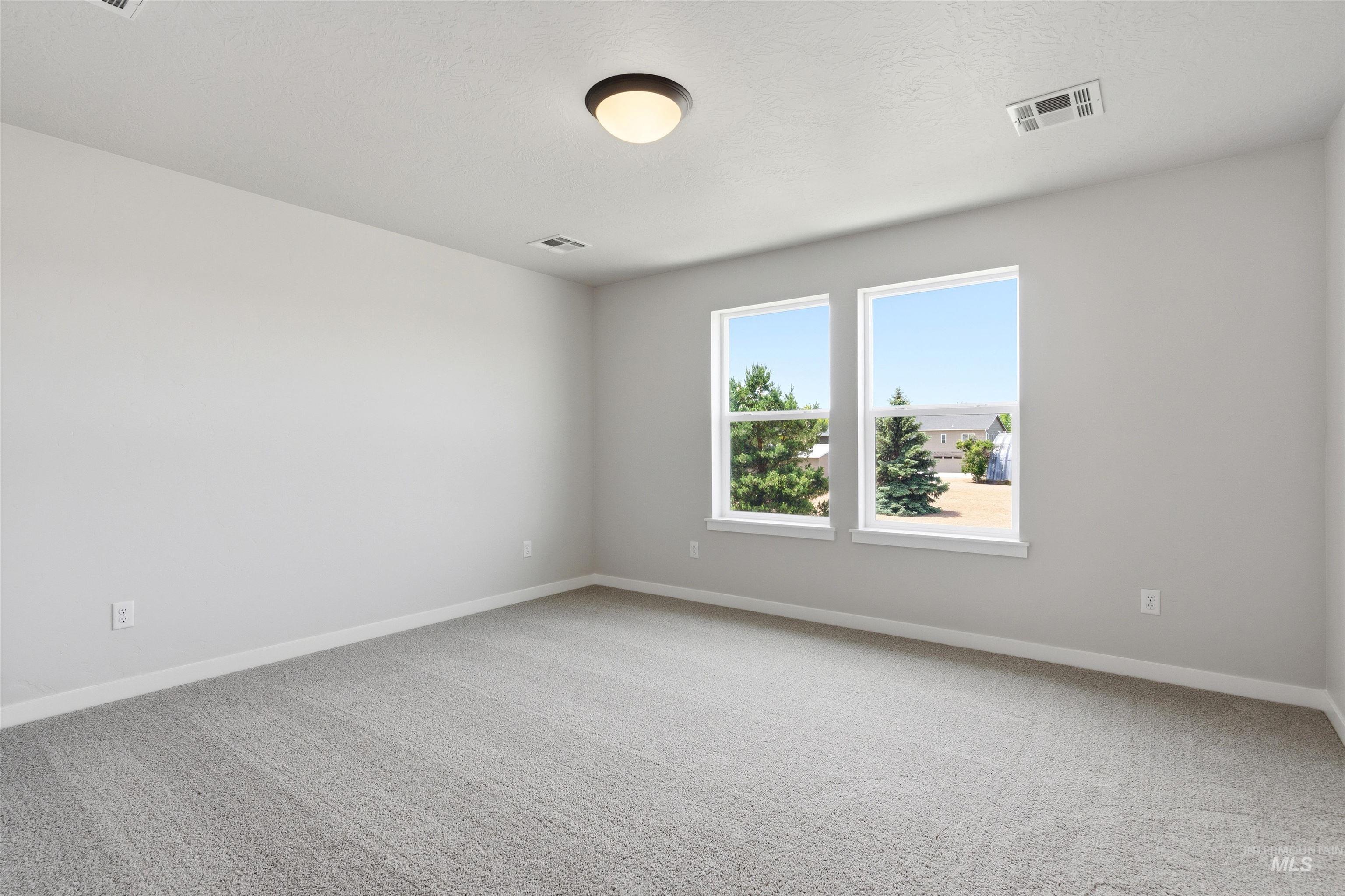17573 Moon Ridge Pl
