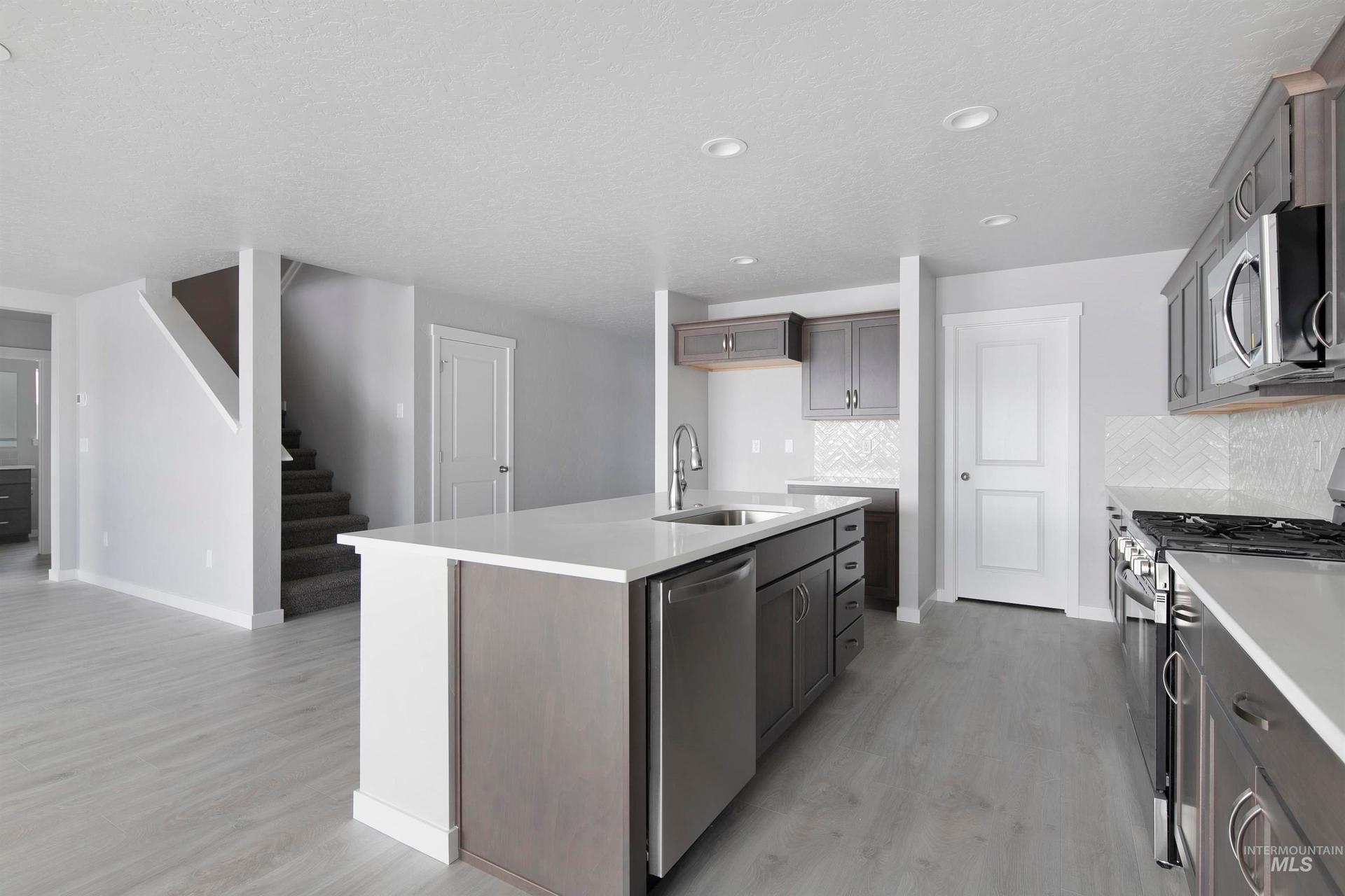 9471 S Geothermal Ave.
