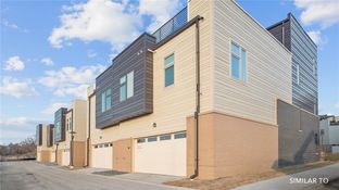 The Banks por Hubbell Homes en Des Moines Iowa