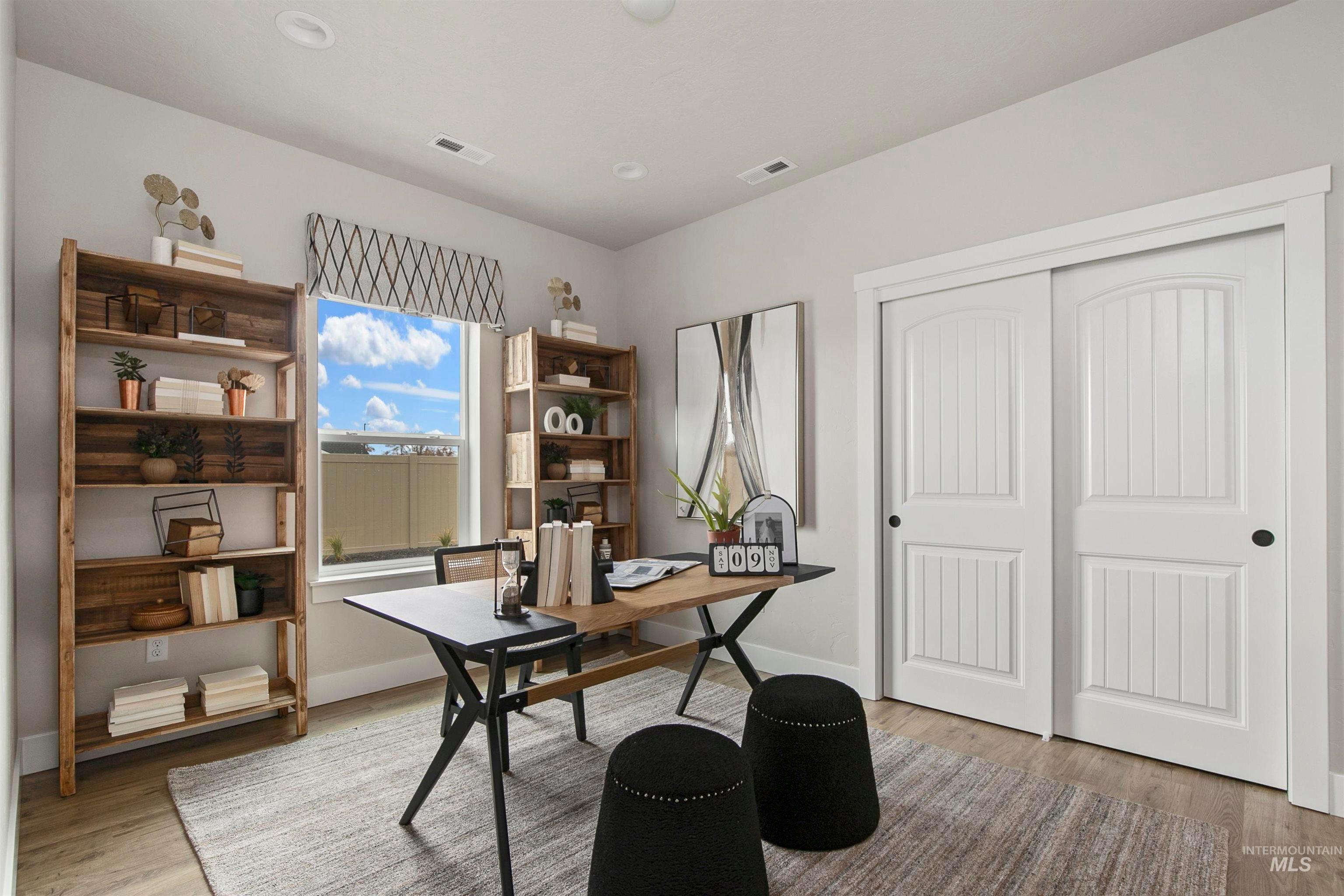 7832 E Meriwether (Birch)