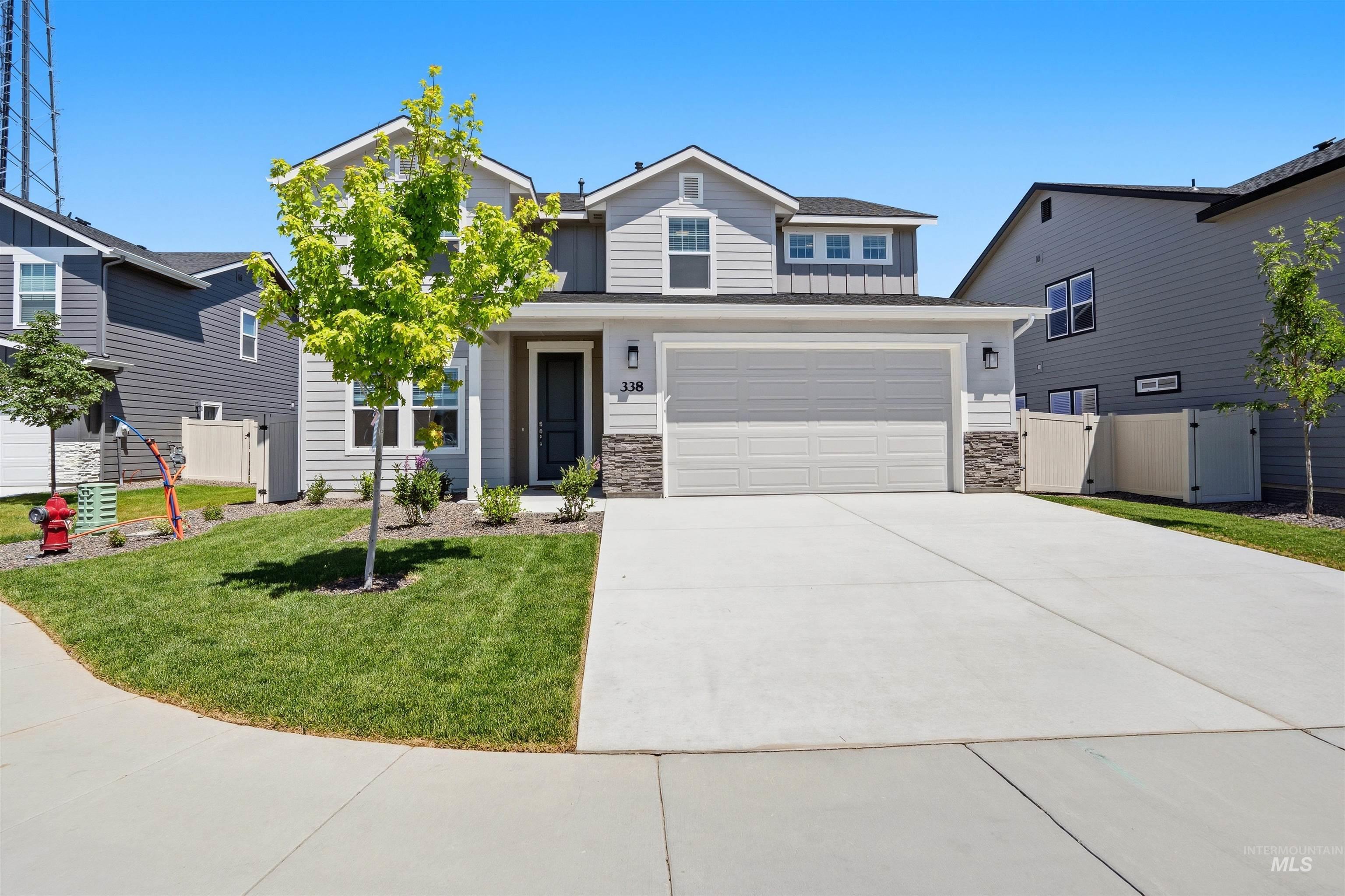 338 W Omphale St. (Garnet)