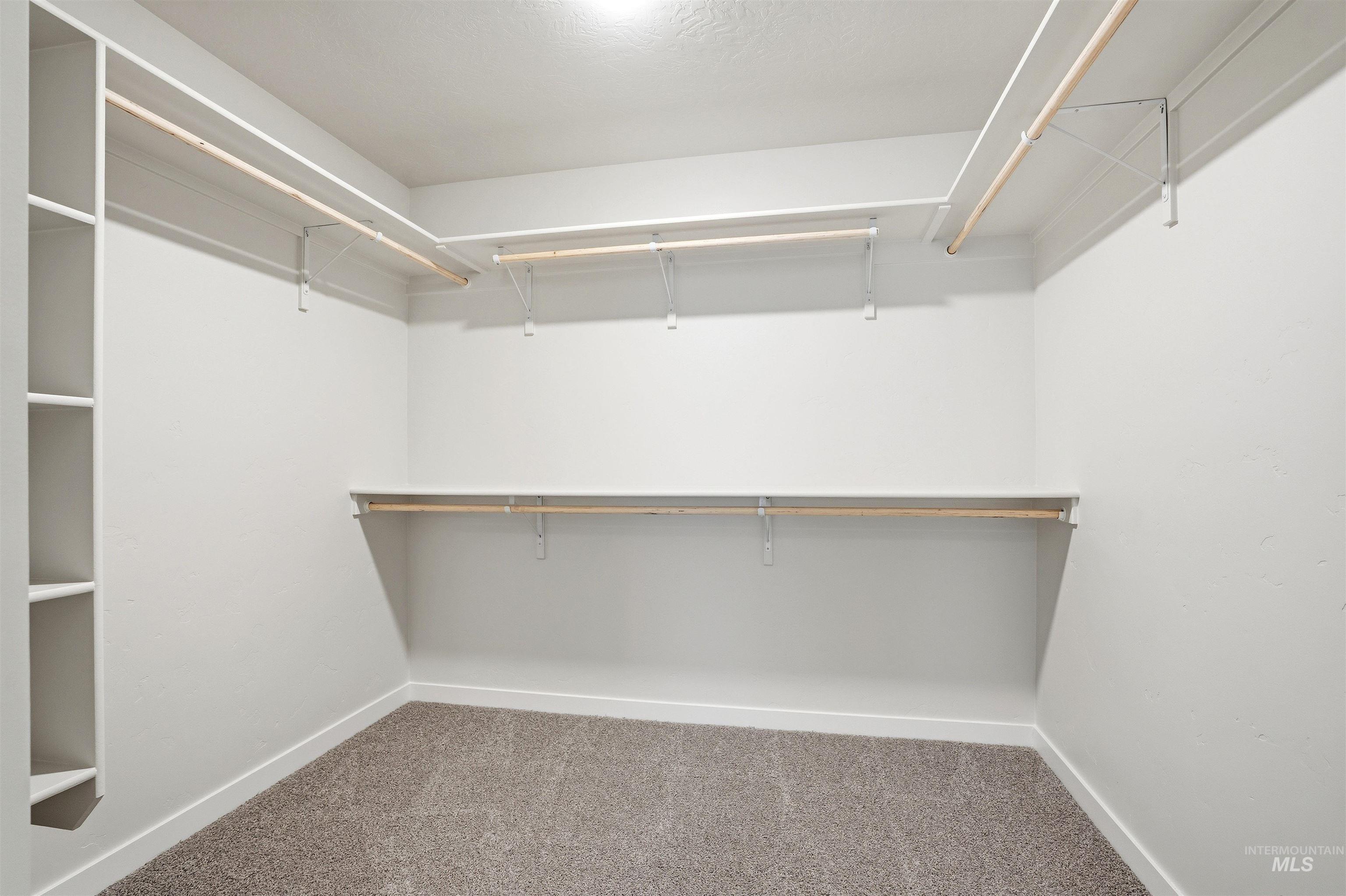 338 W Omphale St.
