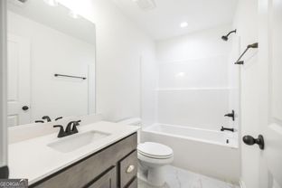Hawthorn - Magnolia Flats: Bonaire, Georgia - Hughston Homes