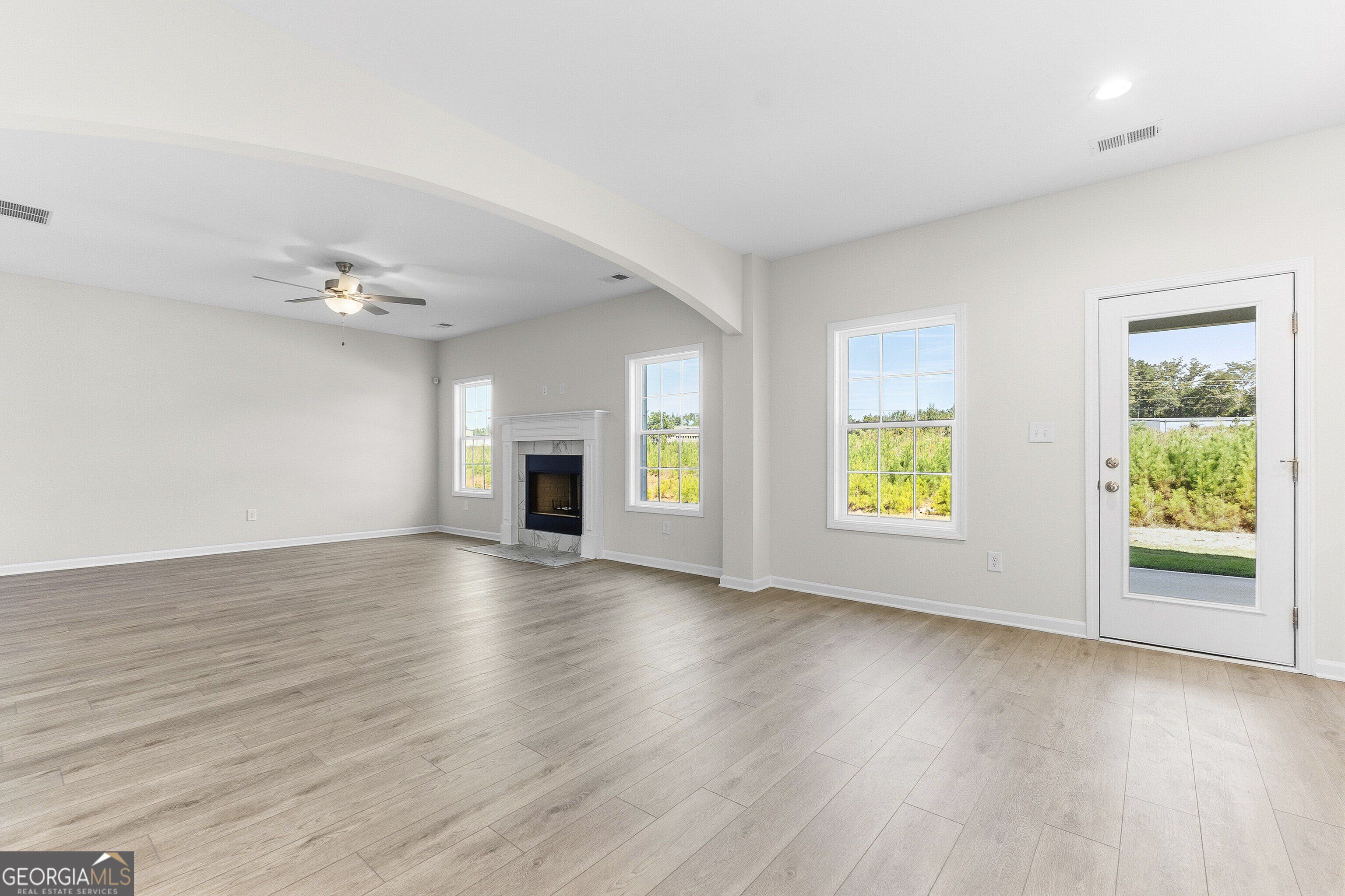 5399 Felles Way (Camden)