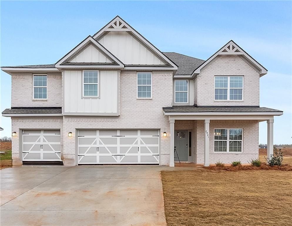 2931 Wyndham Village Drive. Opelika, AL 36804