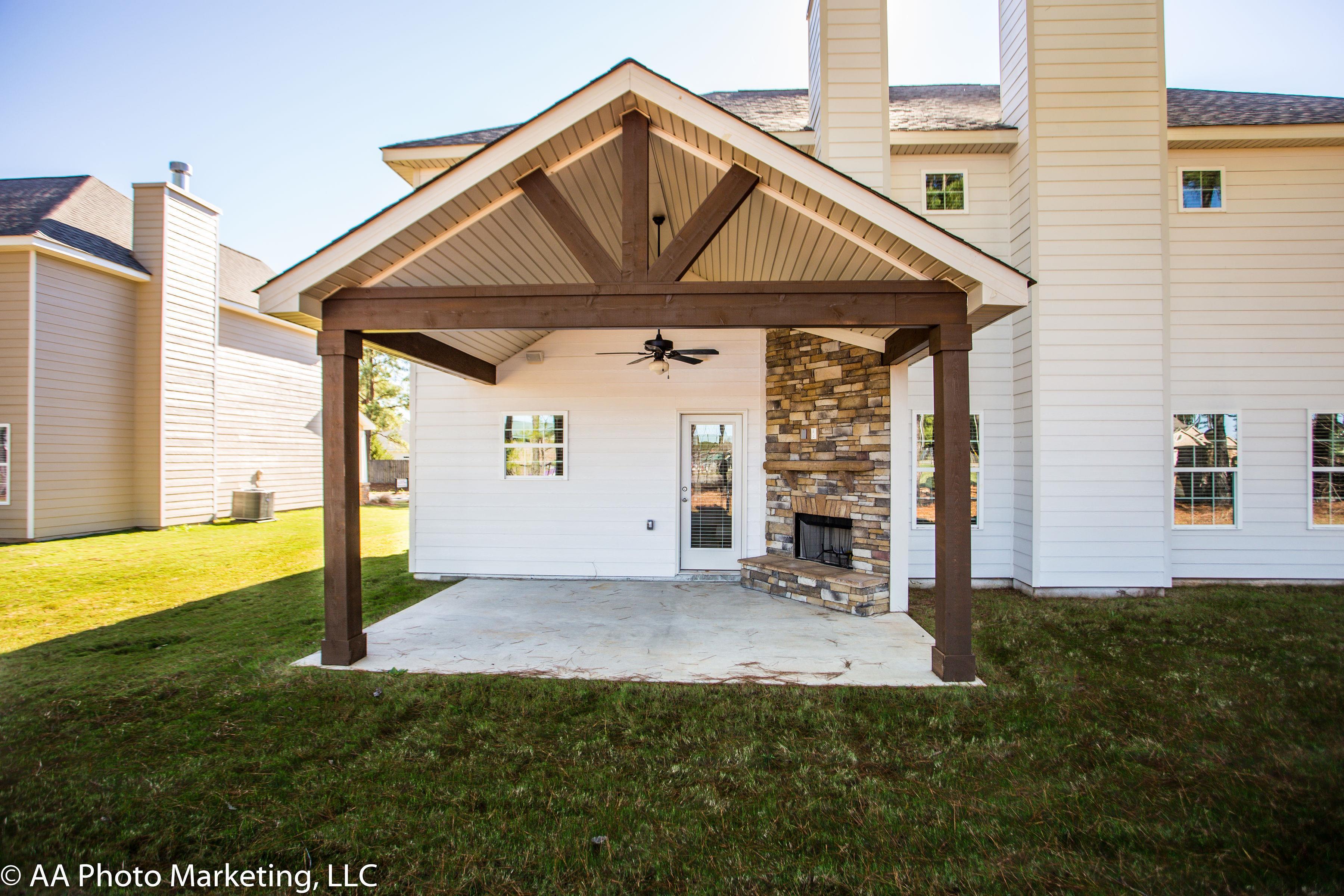 4312 Cornwall Drive. Forsyth, GA 31029