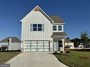 Hunter - Lake Forest: Perry, Georgia - Hughston Homes