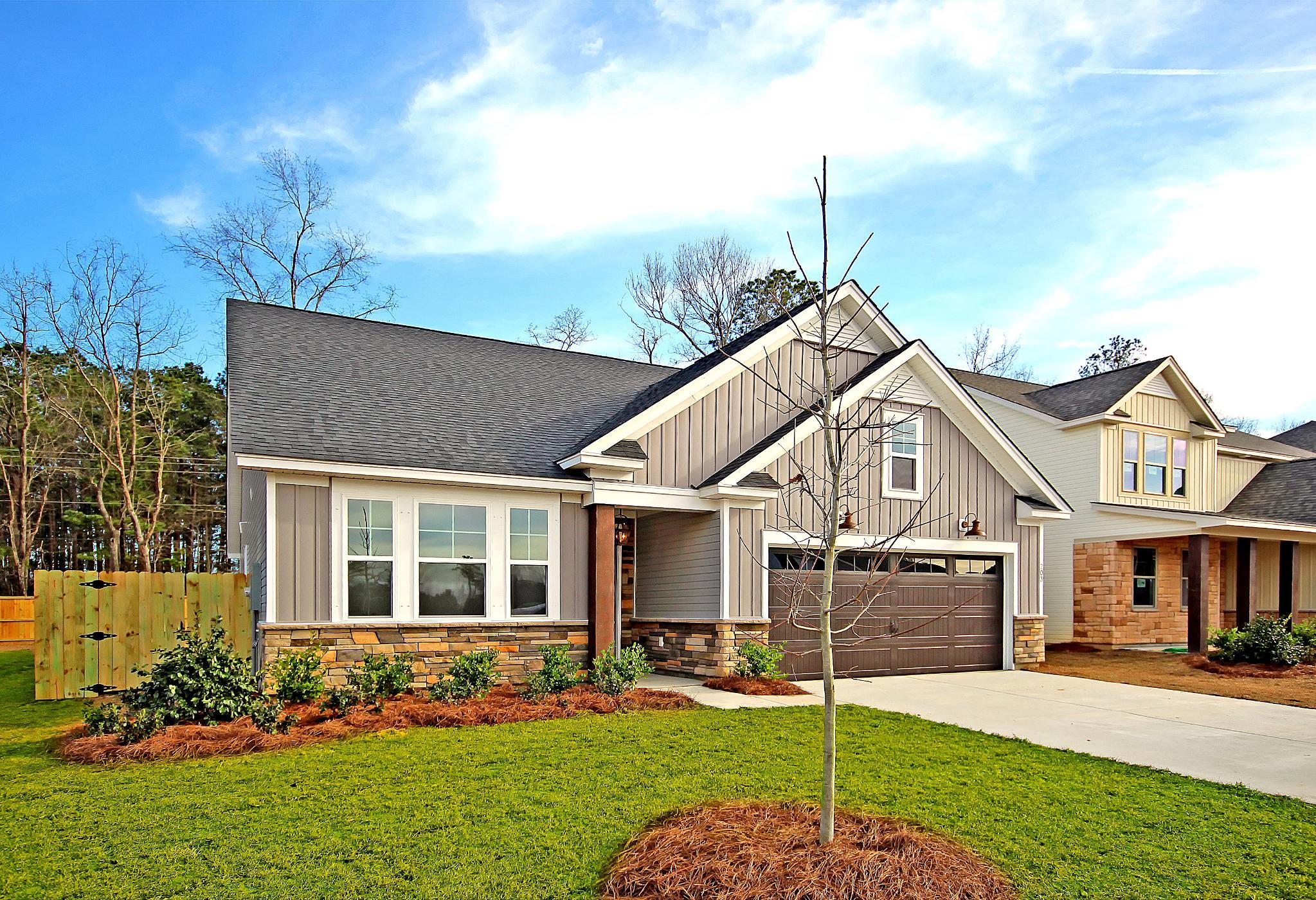 Arlington Elevation 1 Atlantic Shore Color Package