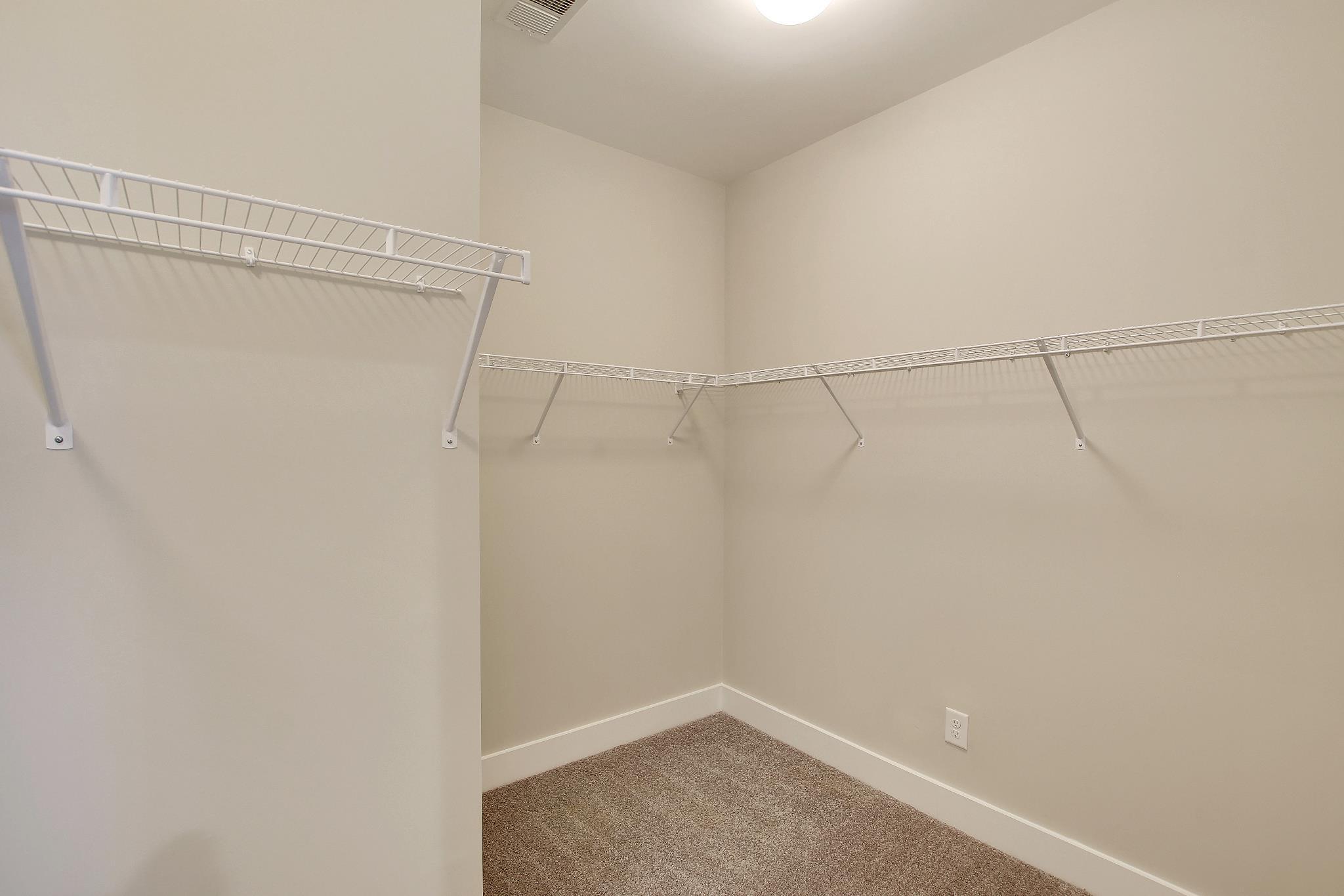 Arlington Master Bedroom Closet