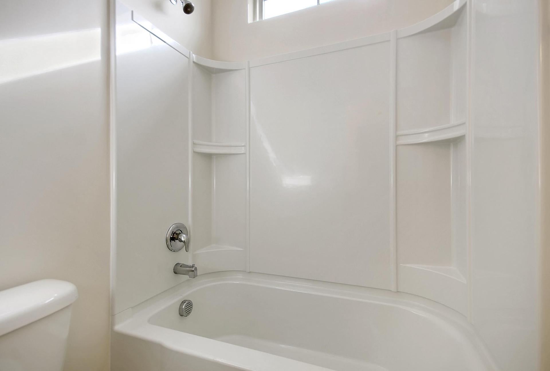 Greenwood Full Bathroom Tub/Shower