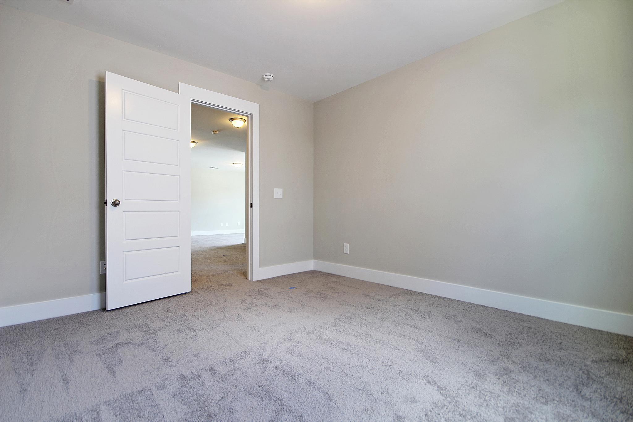 Belmont Bedroom 3