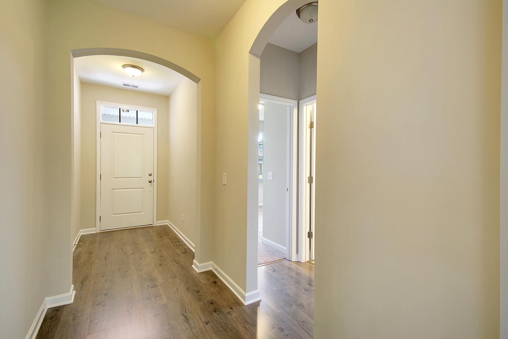 Saluda Entry